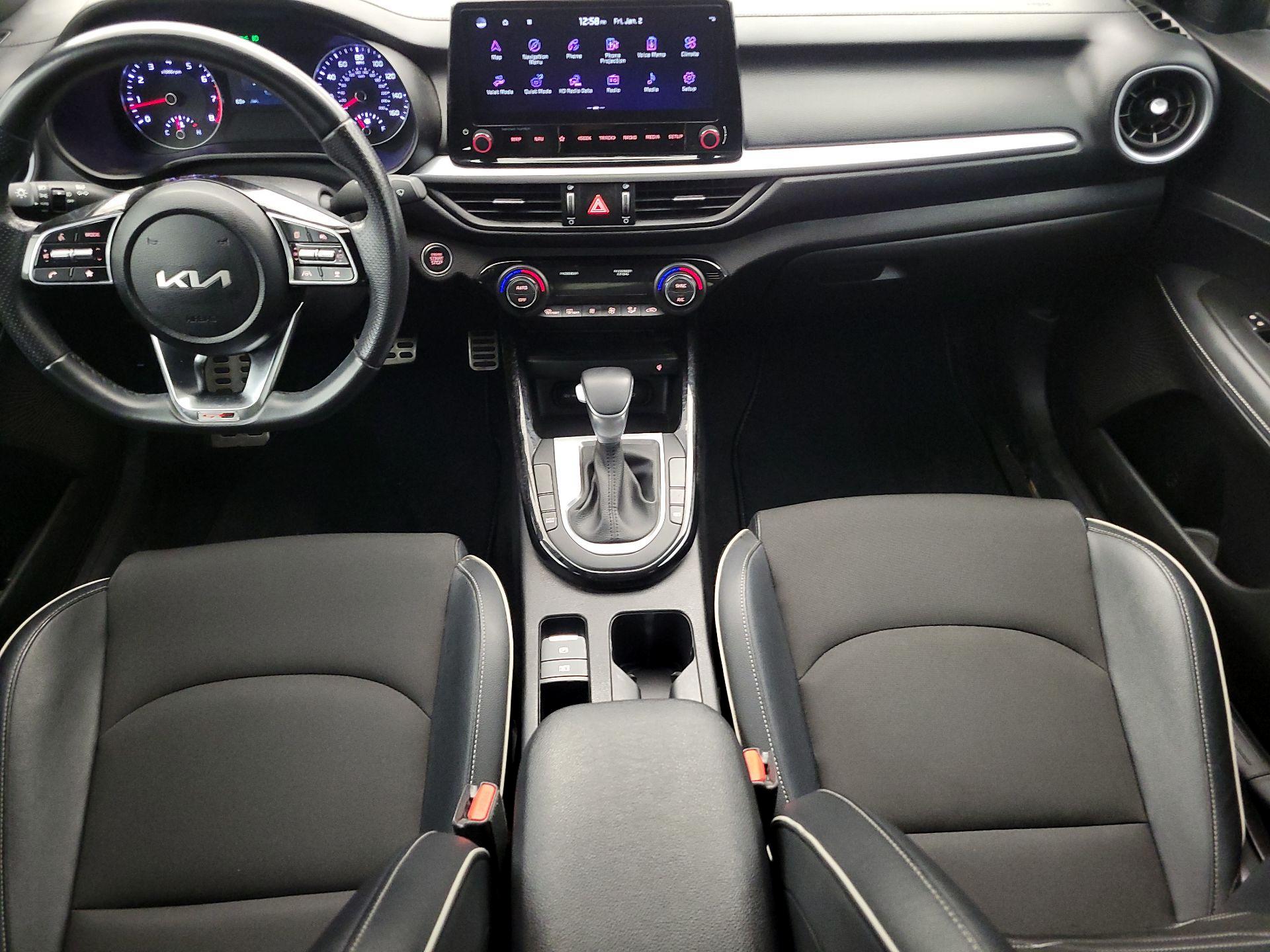 Thumbnail: 2023 Kia Forte - 9