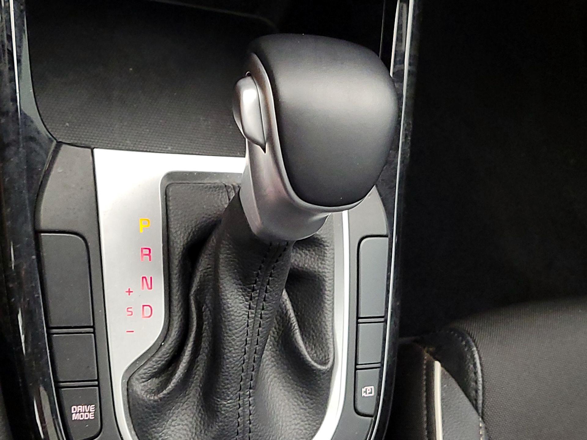 Thumbnail: 2023 Kia Forte - 18