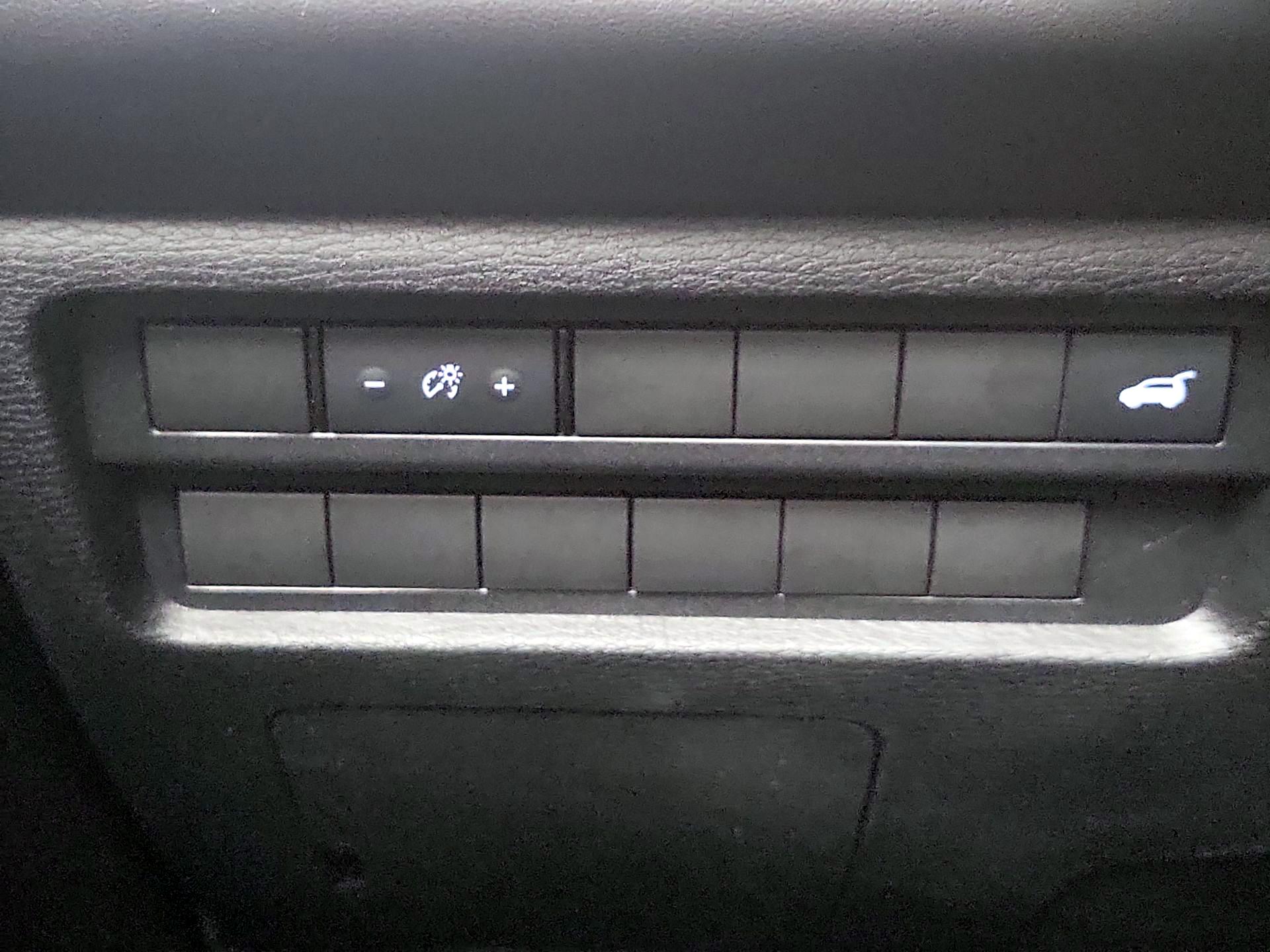 Thumbnail: 2024 Mitsubishi Outlander - 13