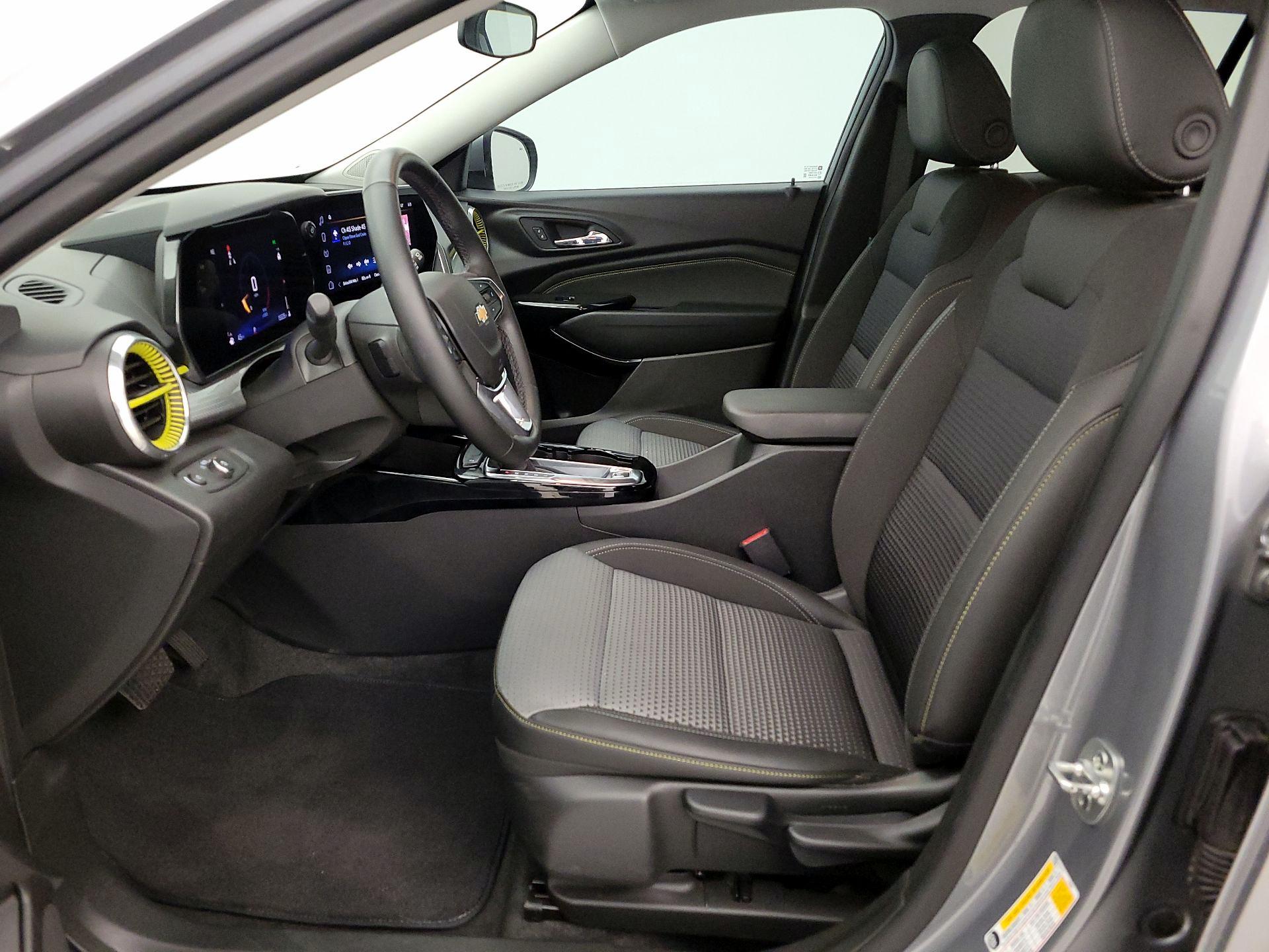 Thumbnail: 2024 Chevrolet Trax - 11