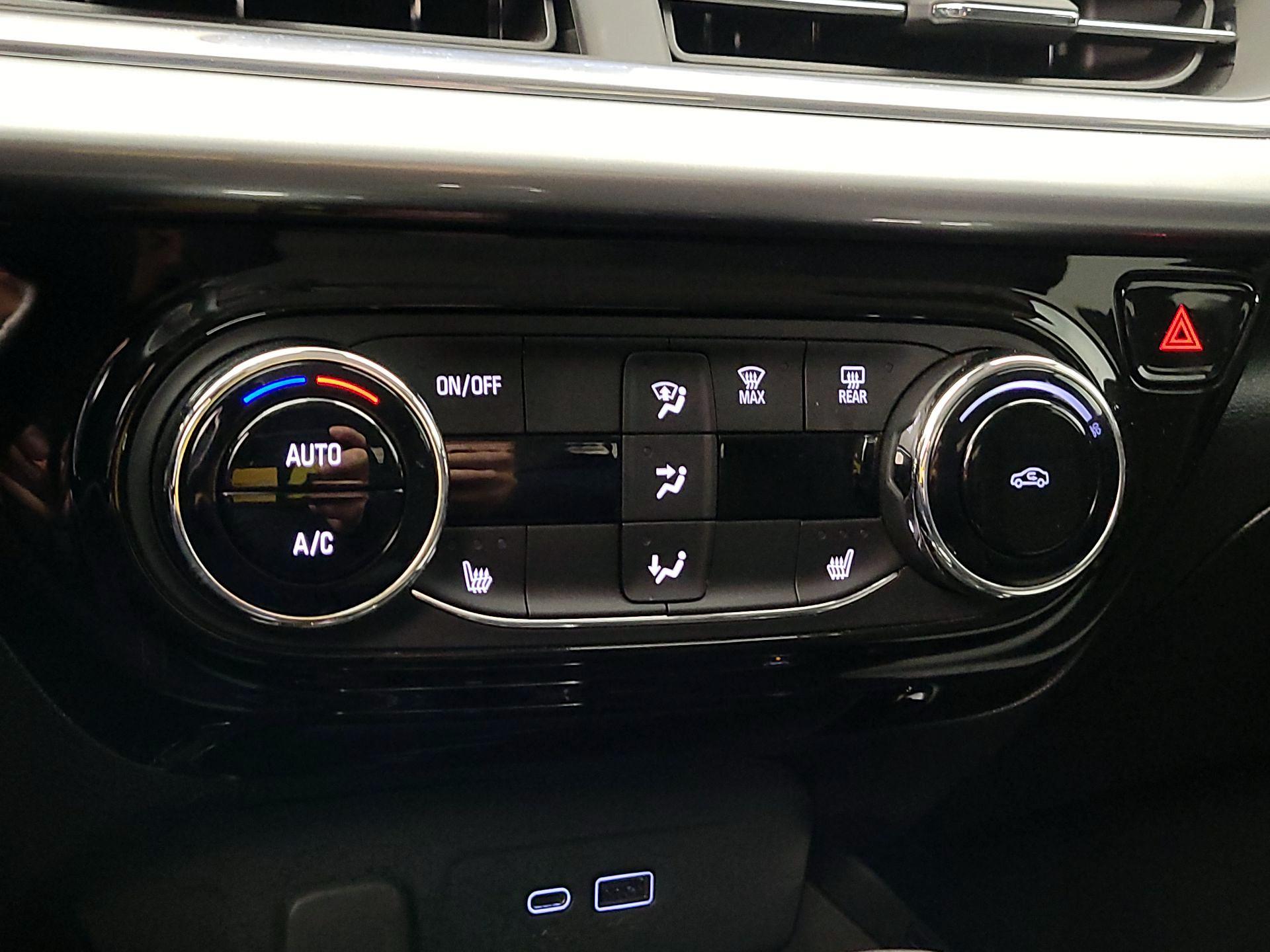 Thumbnail: 2024 Chevrolet Trax - 16