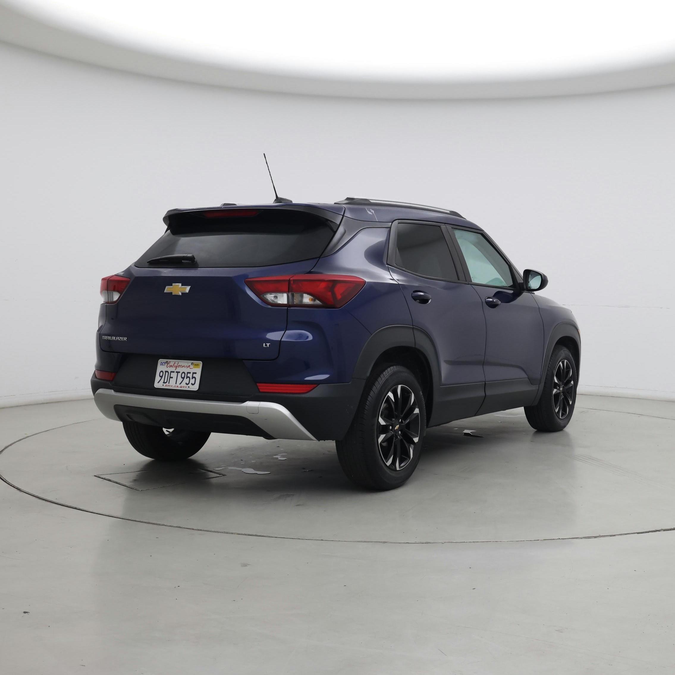 Thumbnail: 2023 Chevrolet TrailBlazer - 8