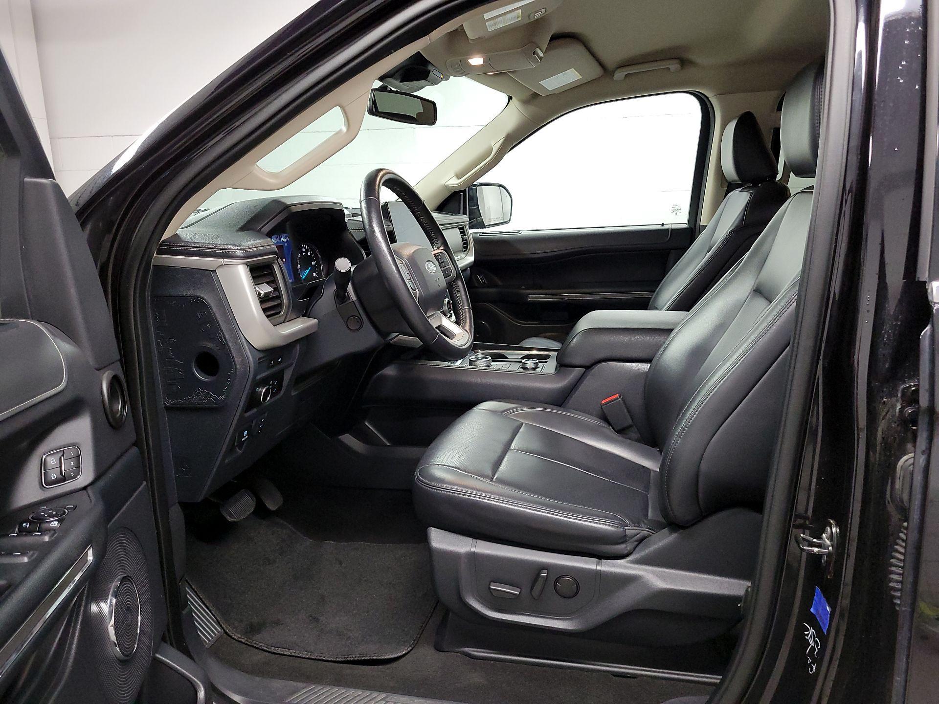 Thumbnail: 2024 Ford Expedition - 9