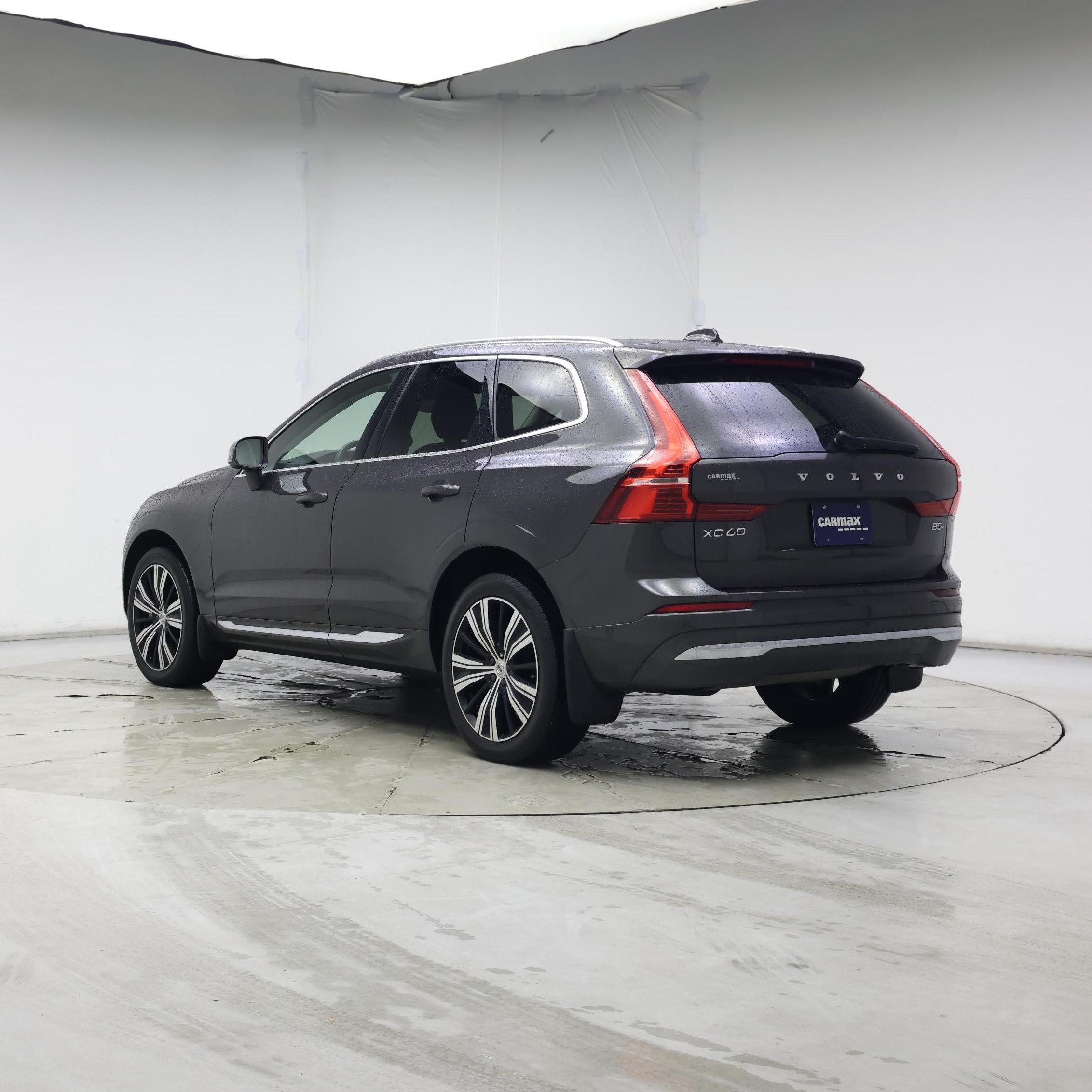 Thumbnail: 2022 Volvo XC60 - 2