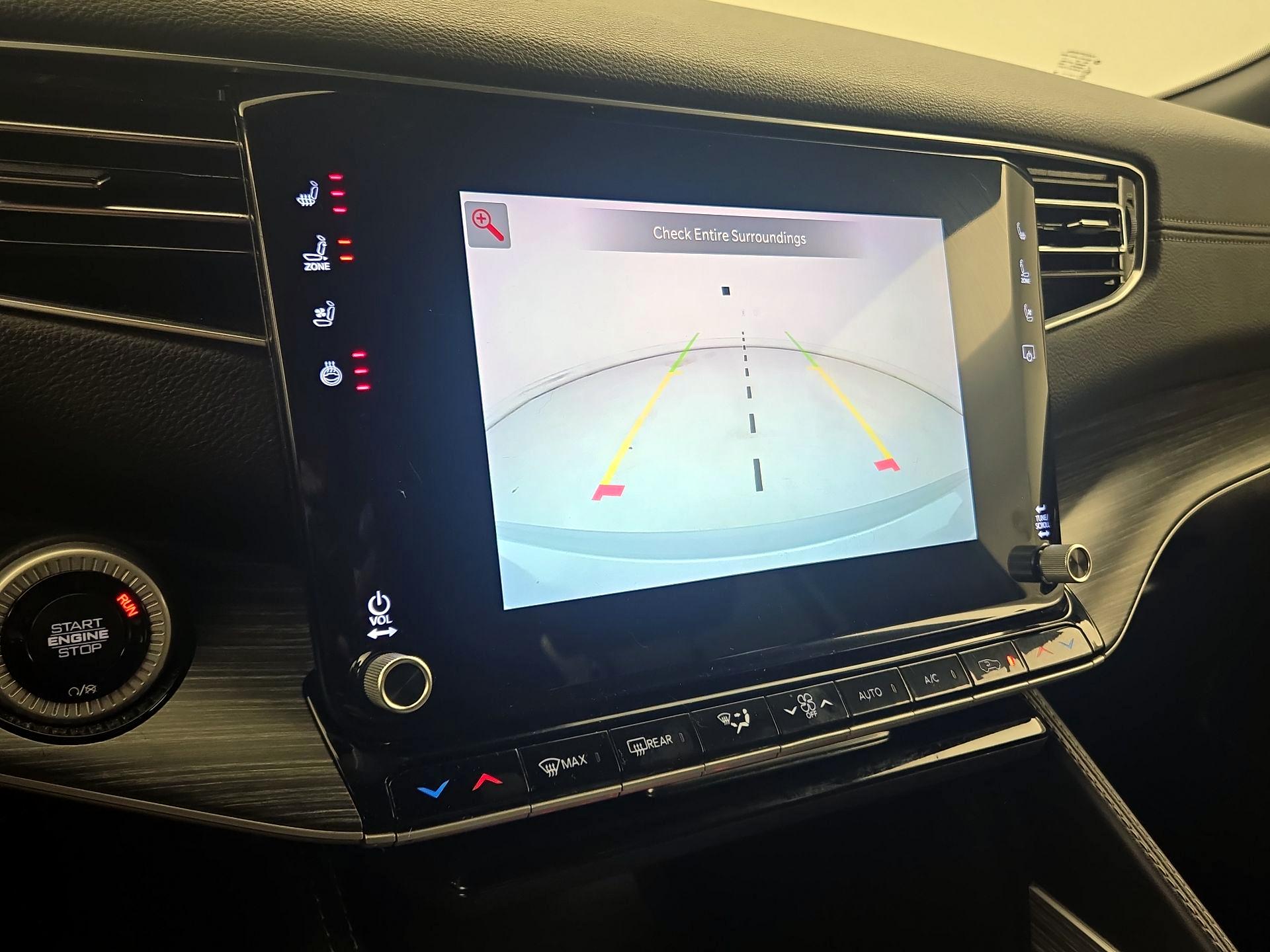 Thumbnail: 2024 Jeep Wagoneer - 15