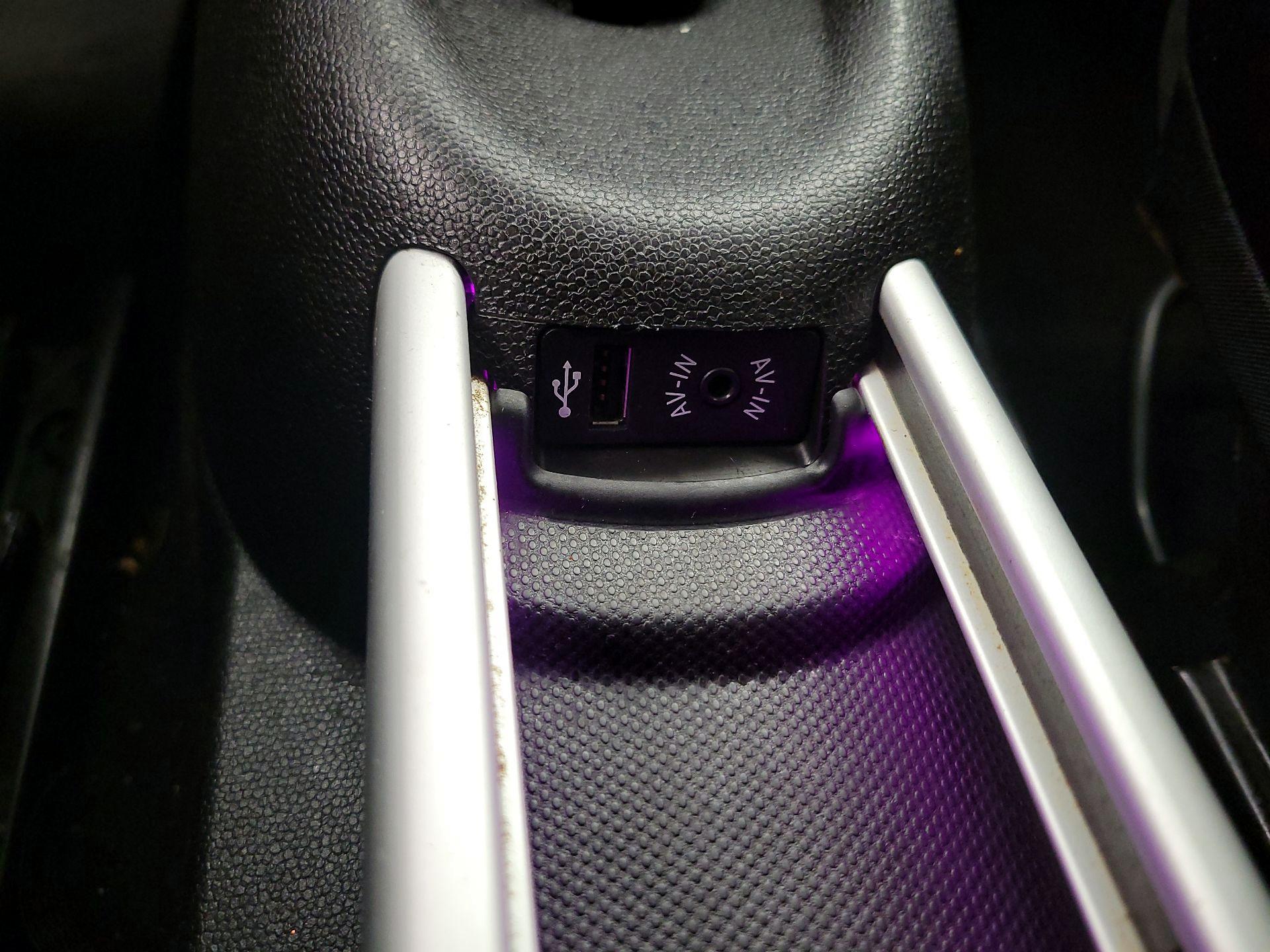 Thumbnail: 2015 MINI Cooper Countryman - 17