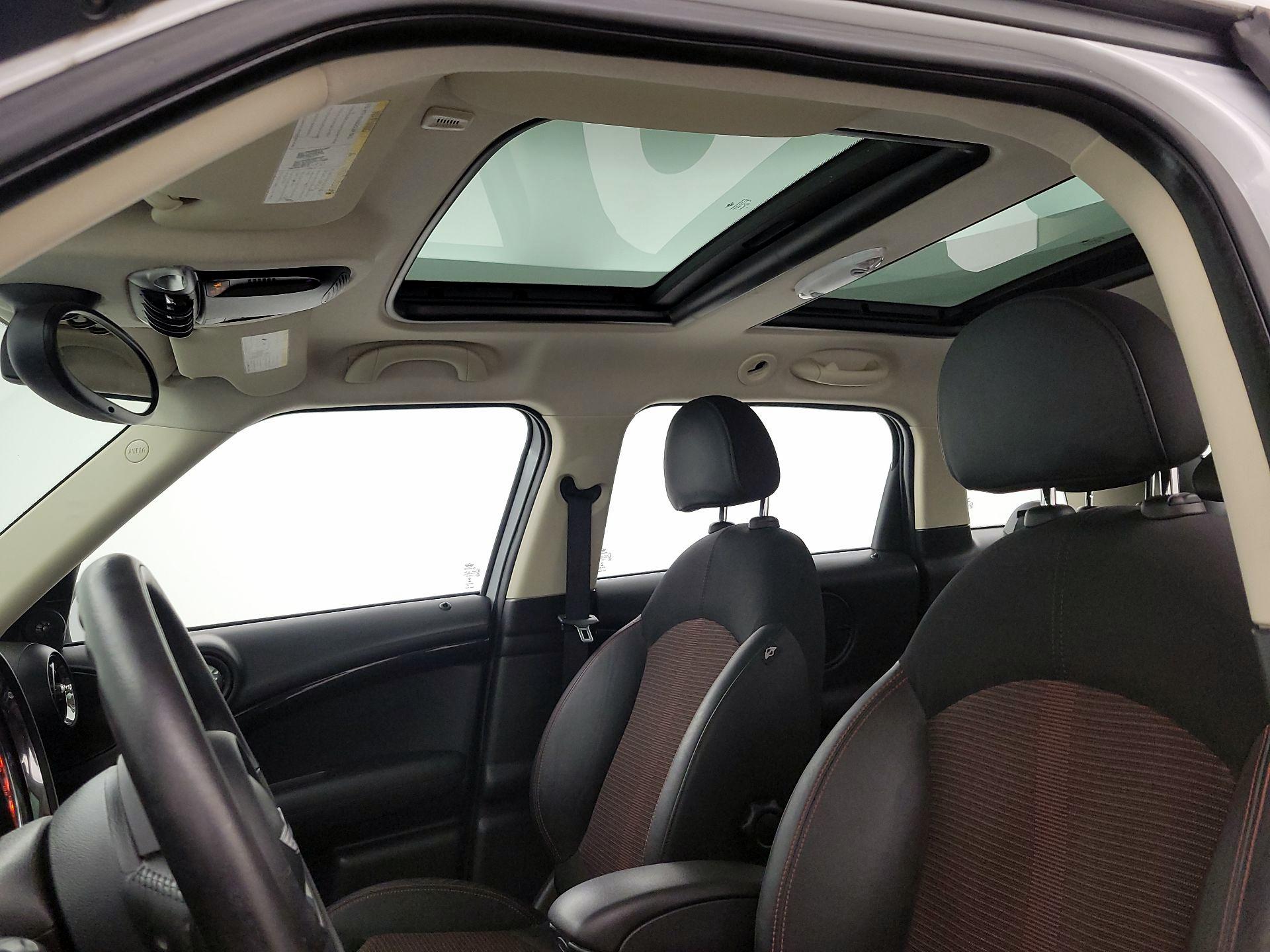 Thumbnail: 2015 MINI Cooper Countryman - 18