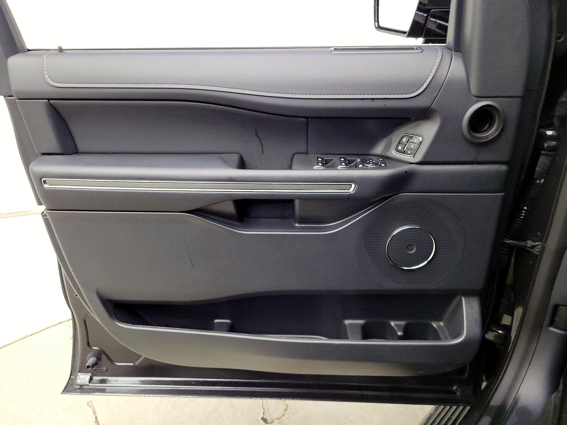 Thumbnail: 2024 Ford Expedition MAX - 12