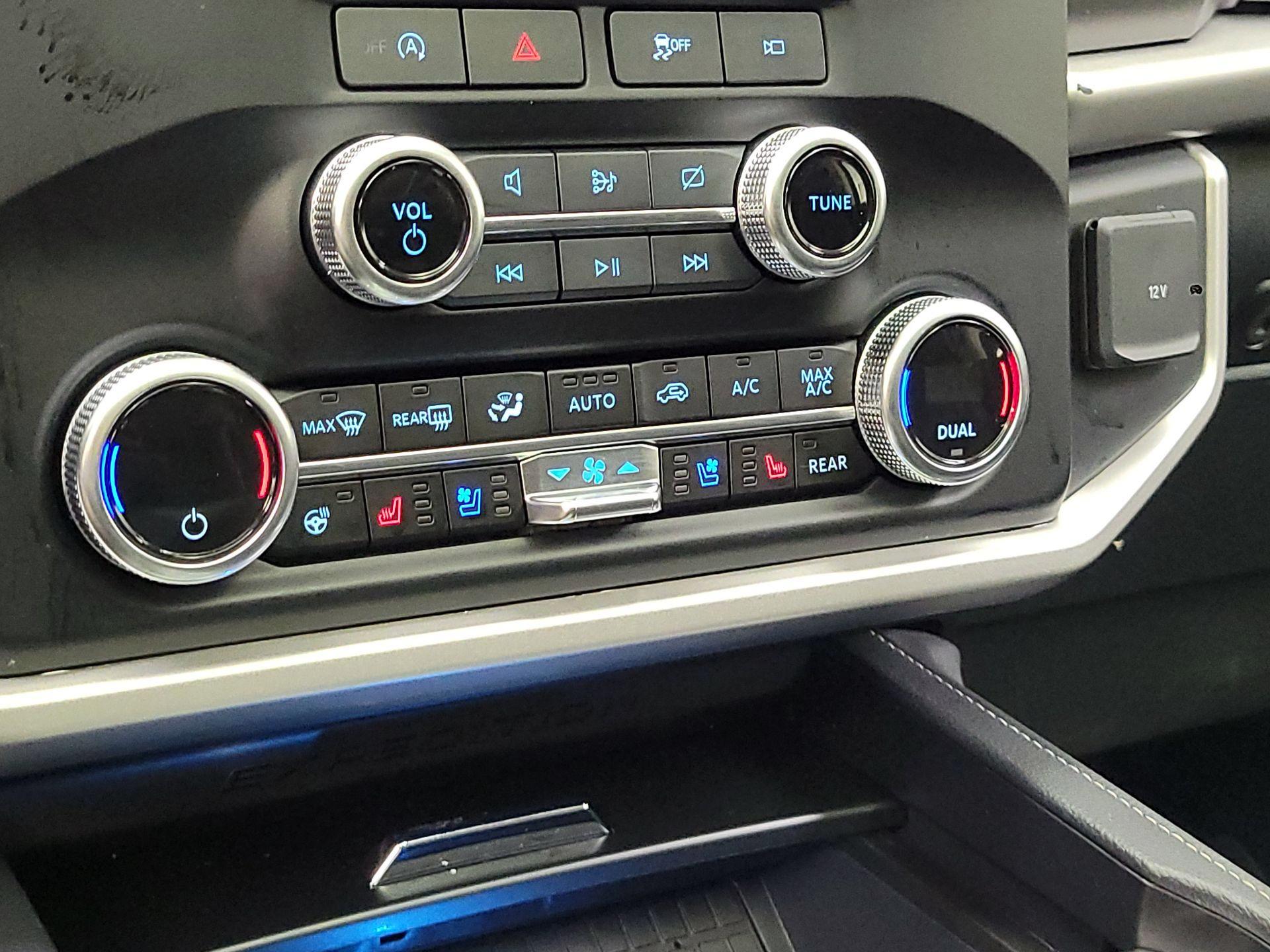 Thumbnail: 2024 Ford Expedition MAX - 17