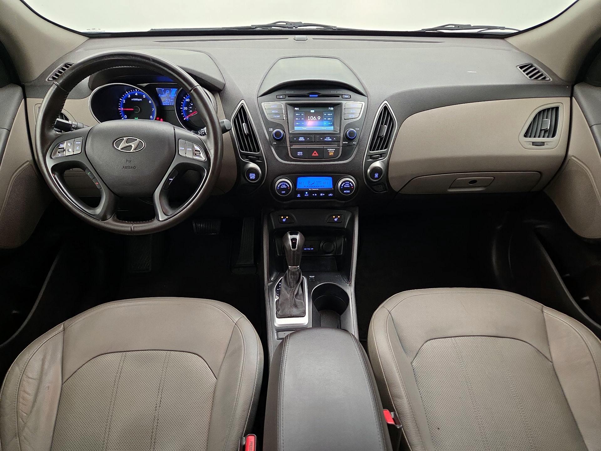 Thumbnail: 2015 Hyundai Tucson - 9