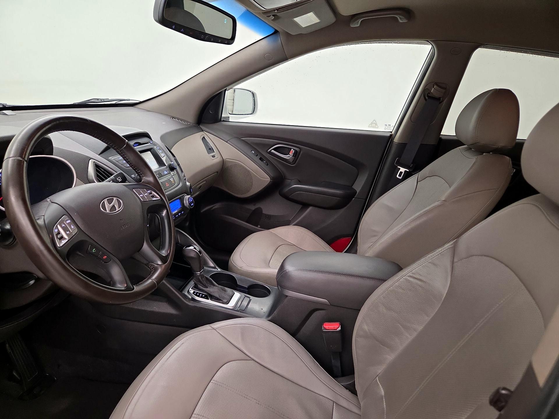 Thumbnail: 2015 Hyundai Tucson - 11