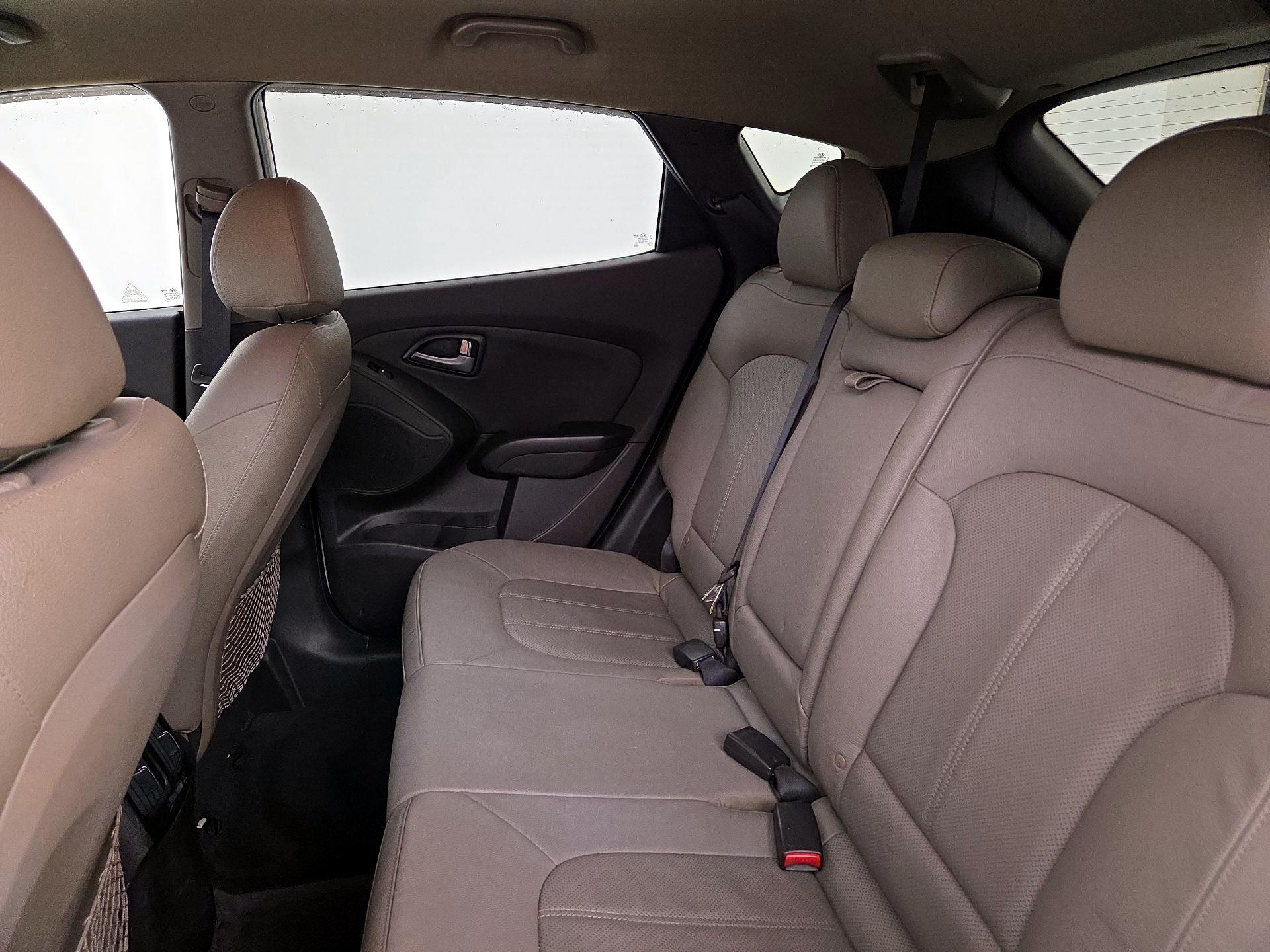 Thumbnail: 2015 Hyundai Tucson - 19