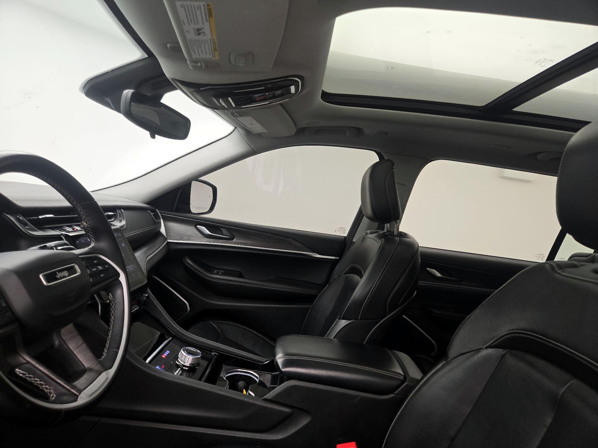 Thumbnail: 2021 Jeep Grand Cherokee L - 20