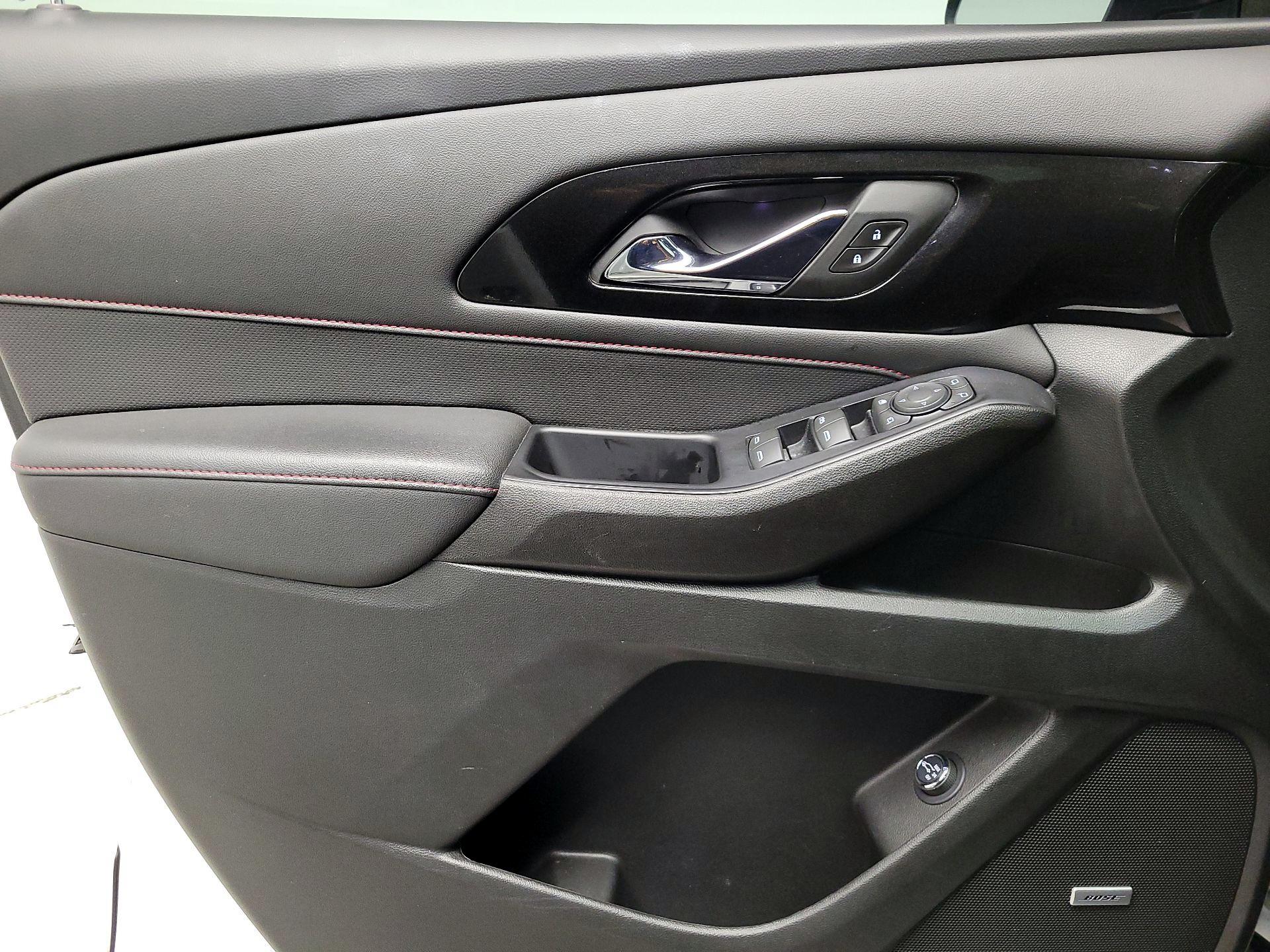 Thumbnail: 2023 Chevrolet Traverse - 12