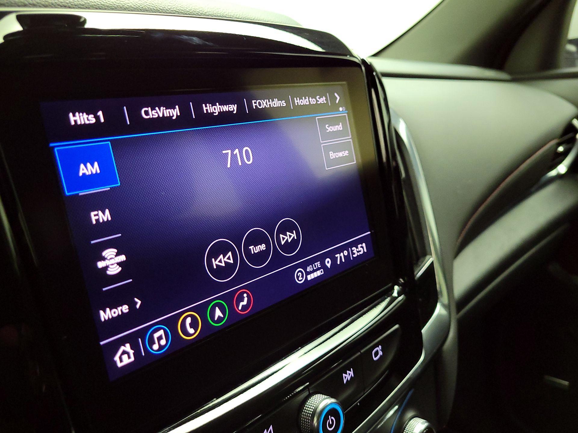 Thumbnail: 2023 Chevrolet Traverse - 16