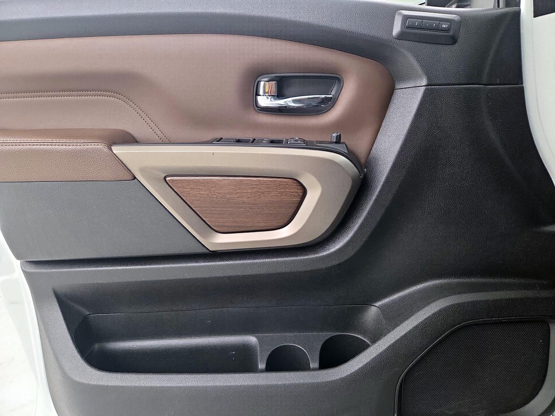 Thumbnail: 2021 Nissan Titan - 12