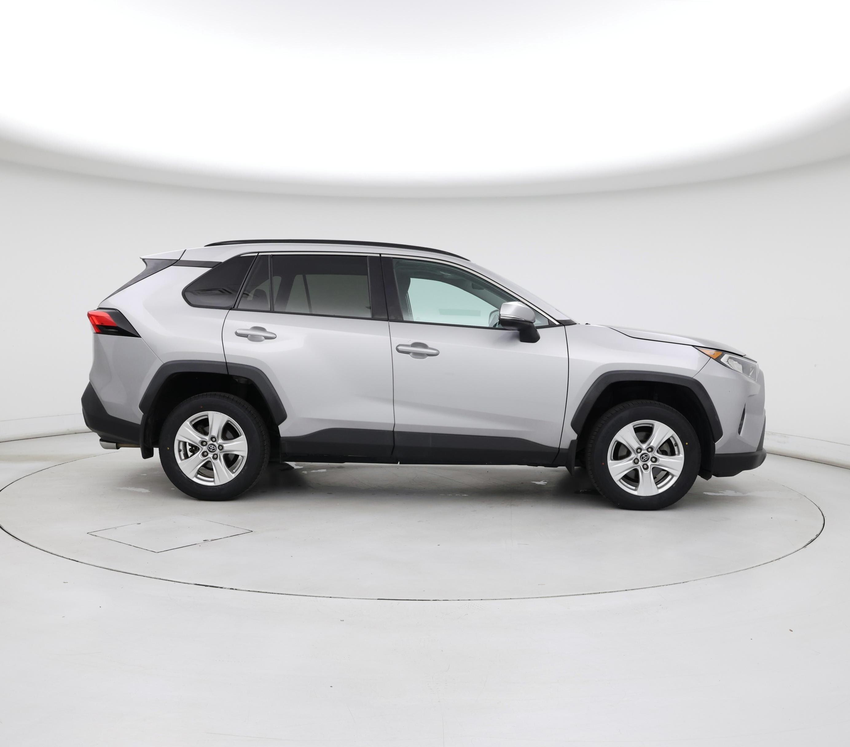 Thumbnail: 2019 Toyota RAV4 - 7