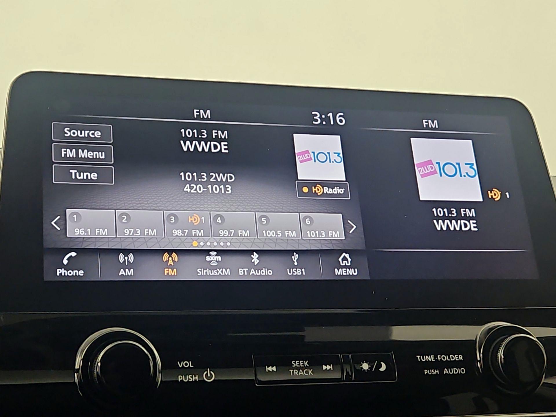 Thumbnail: 2021 Nissan Armada - 16