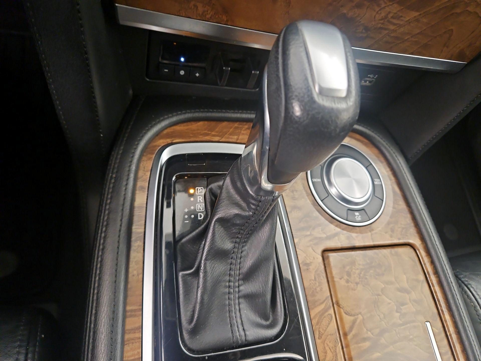 Thumbnail: 2021 Nissan Armada - 18