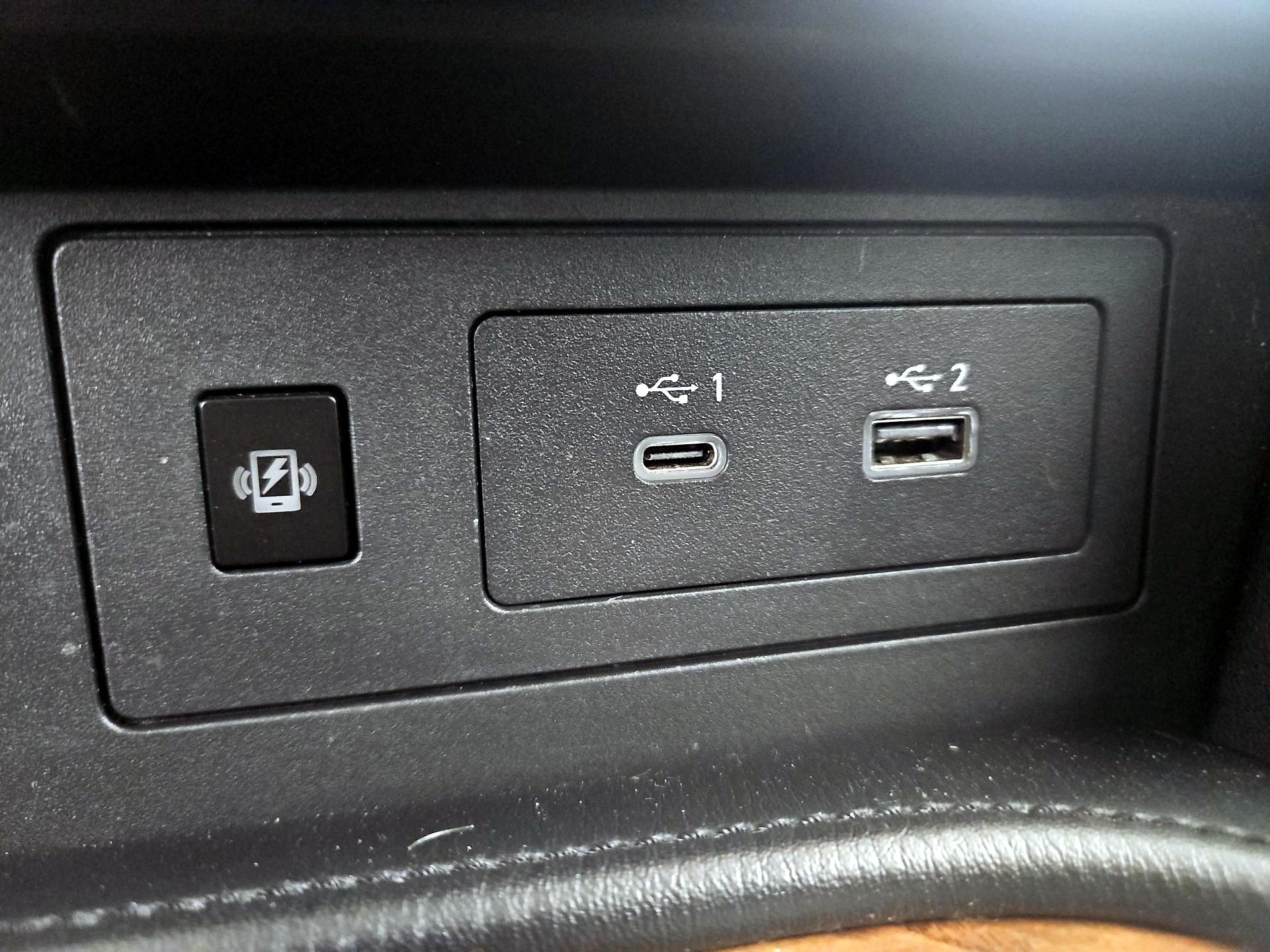 Thumbnail: 2021 Nissan Armada - 19