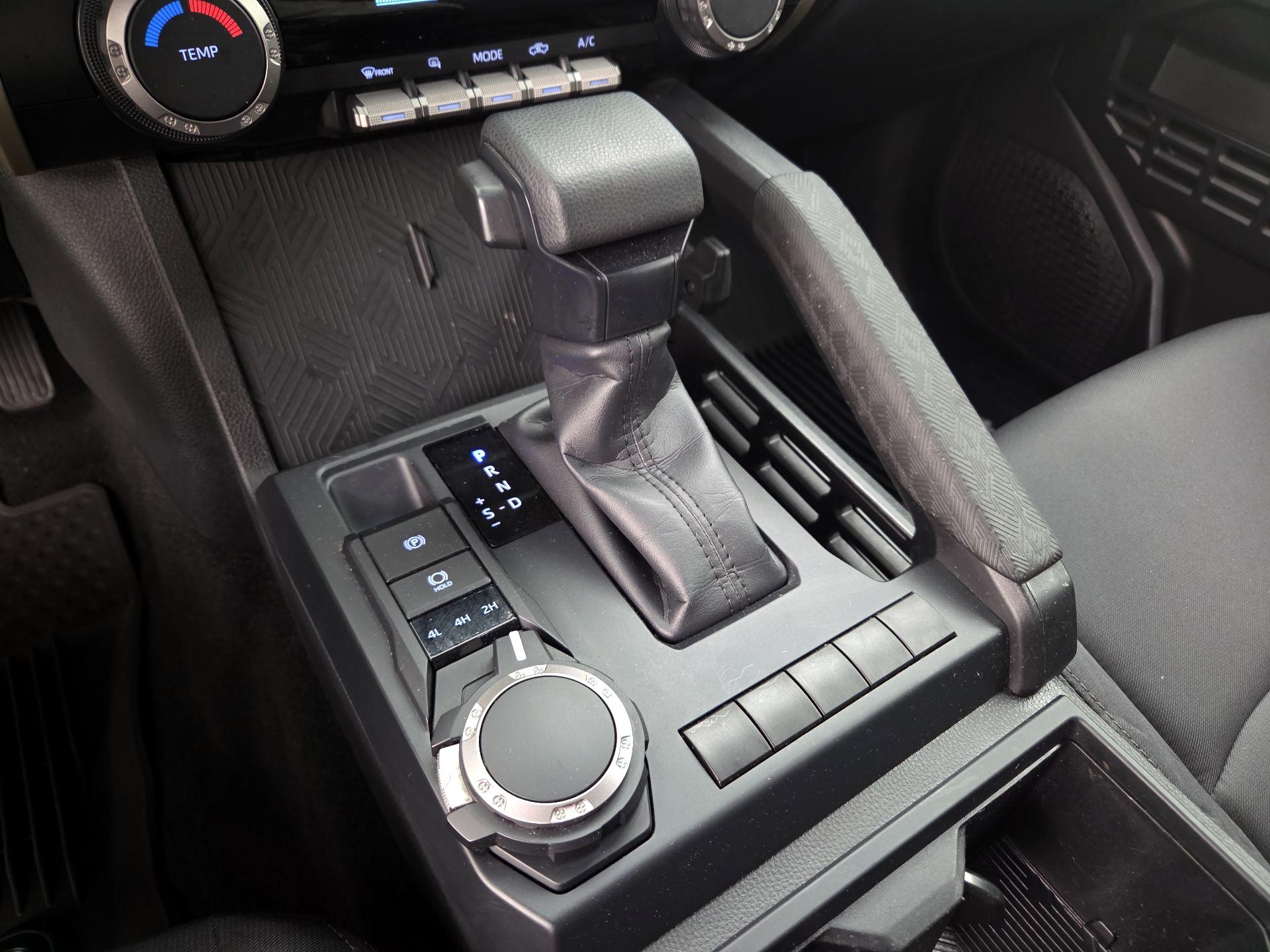 Thumbnail: 2024 Toyota Tacoma - 17