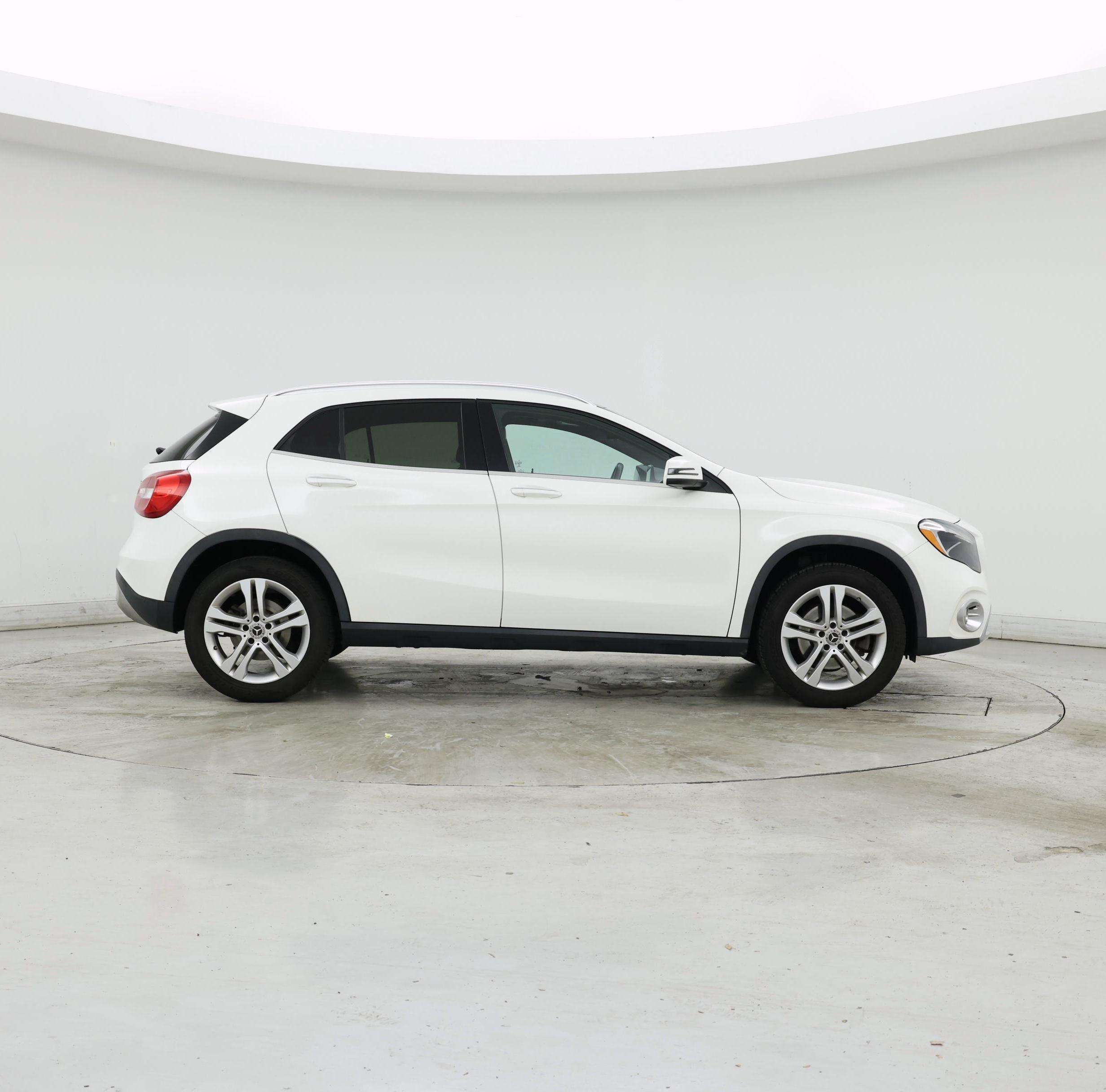 Thumbnail: 2019 Mercedes-Benz GLA - 7