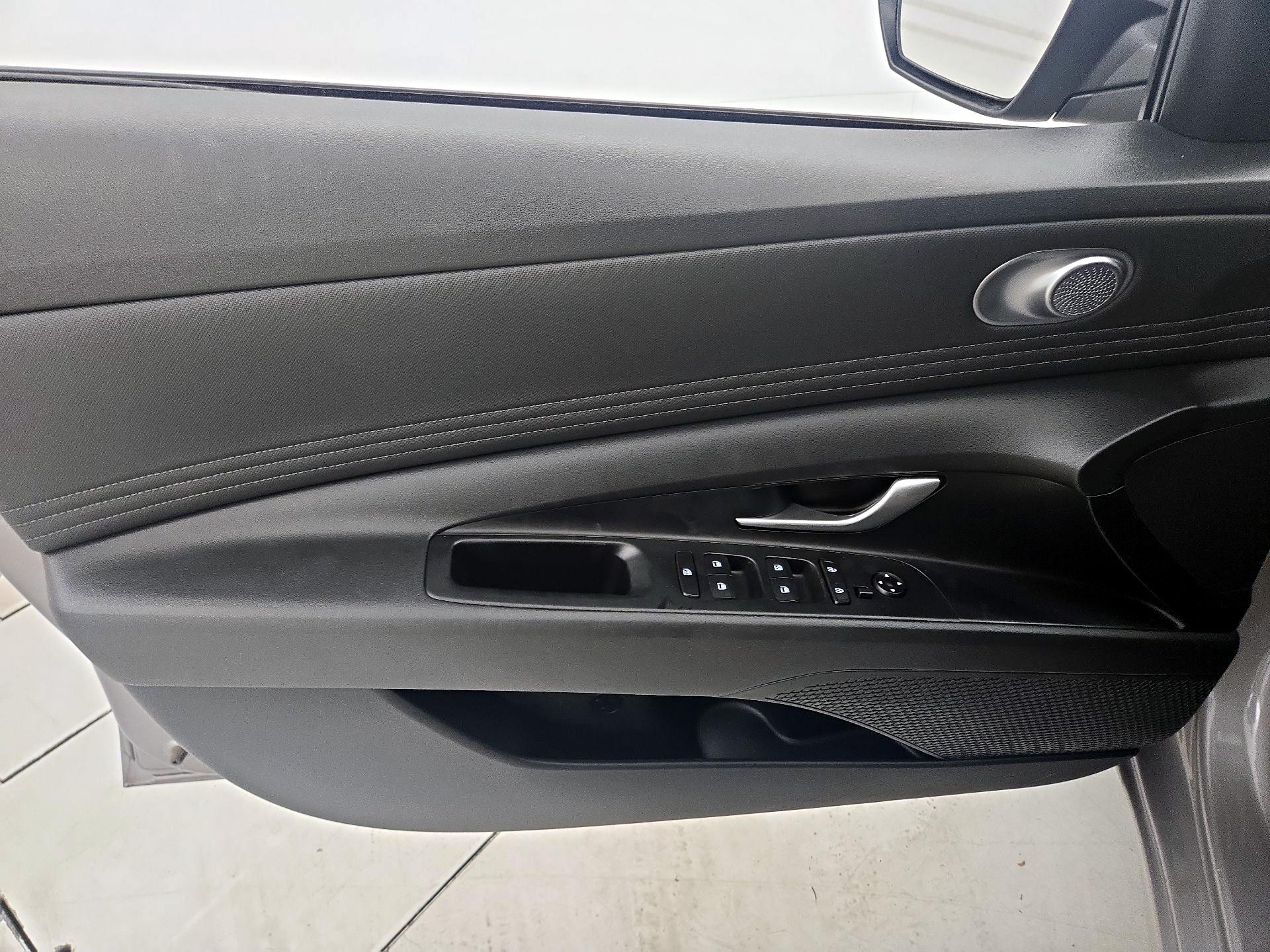 Thumbnail: 2023 Hyundai Elantra - 12