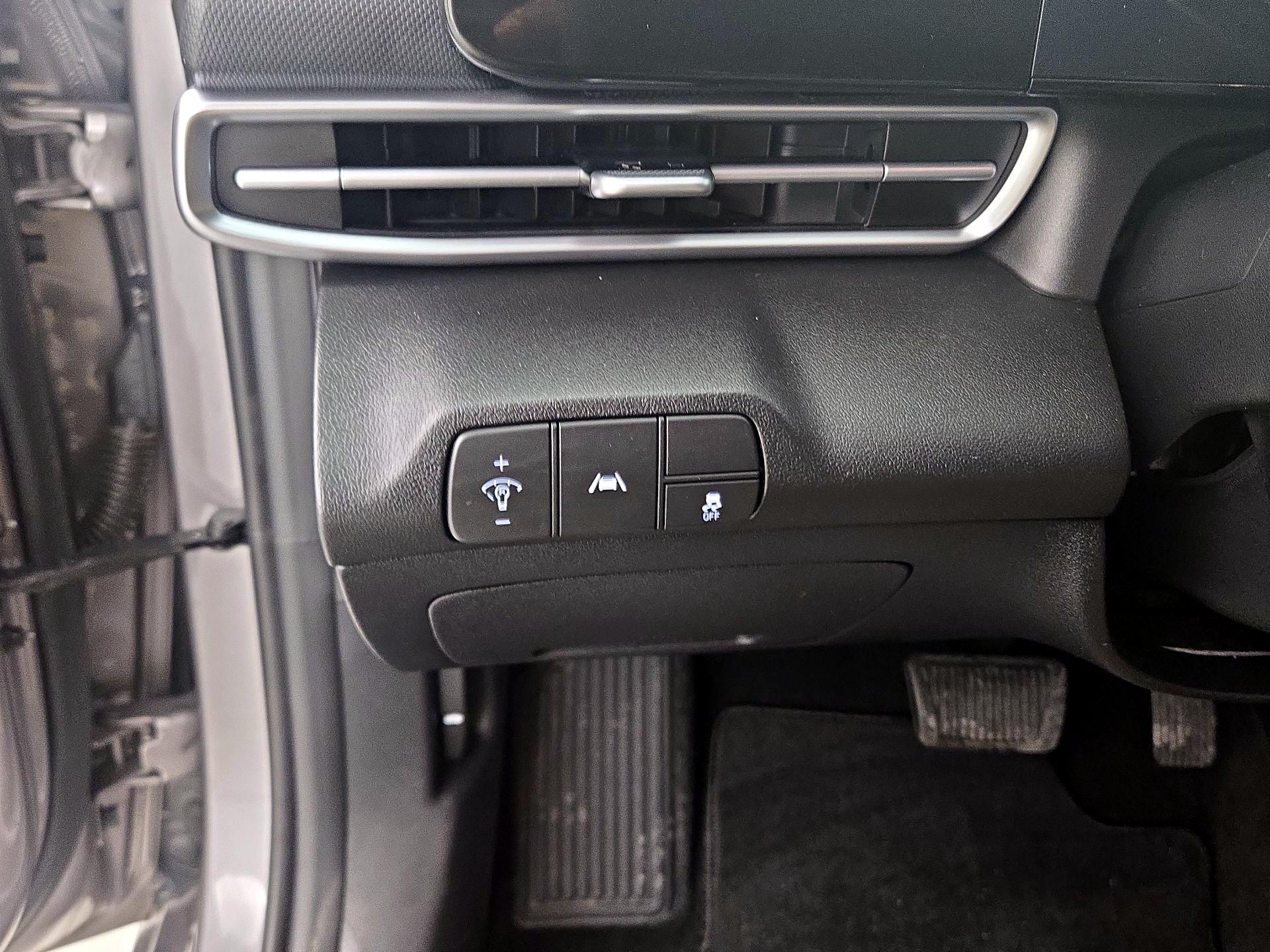 Thumbnail: 2023 Hyundai Elantra - 13