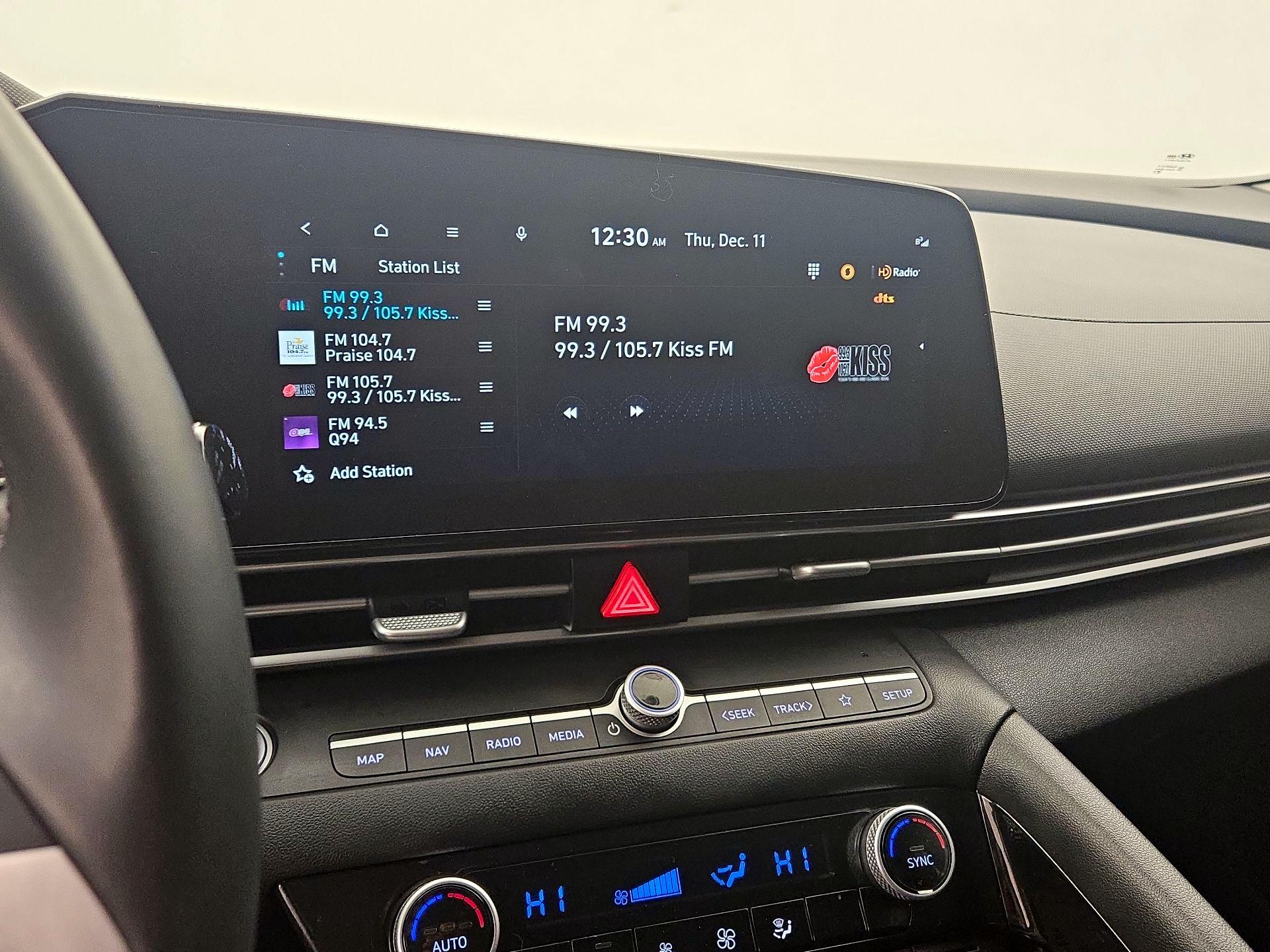 Thumbnail: 2023 Hyundai Elantra - 16