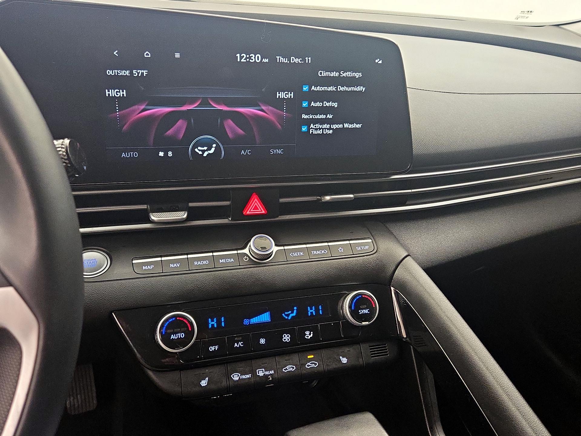 Thumbnail: 2023 Hyundai Elantra - 17