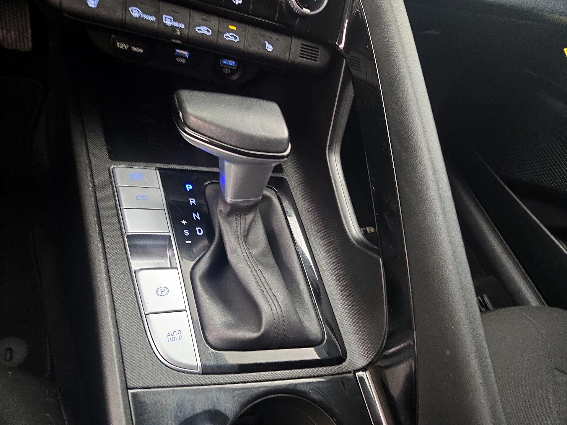 Thumbnail: 2023 Hyundai Elantra - 18