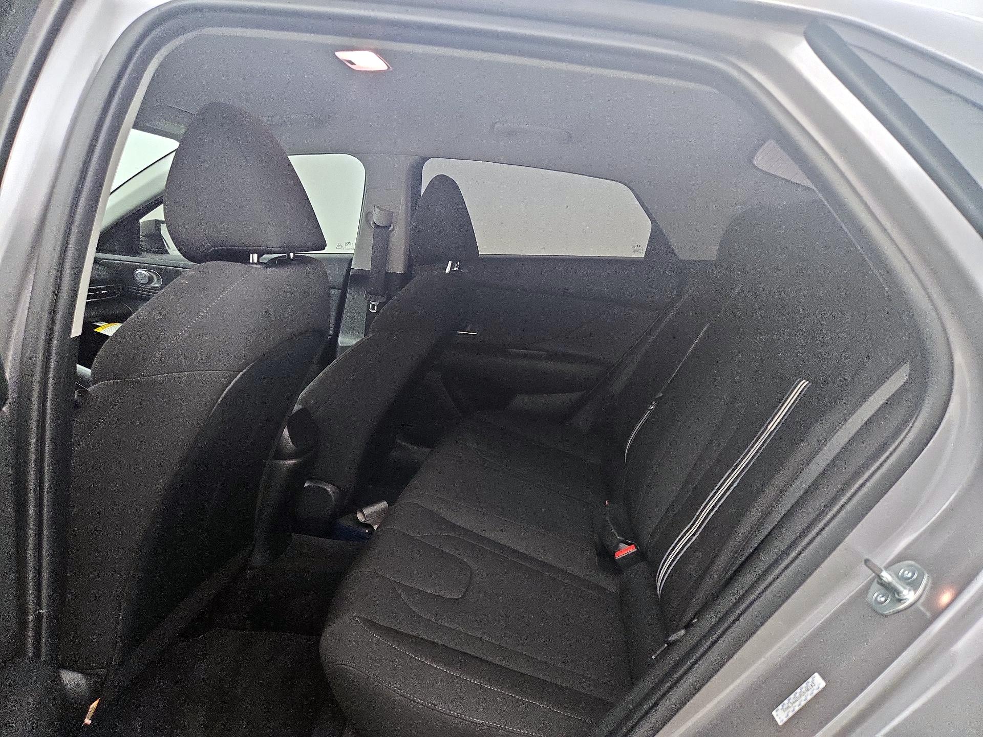 Thumbnail: 2023 Hyundai Elantra - 20