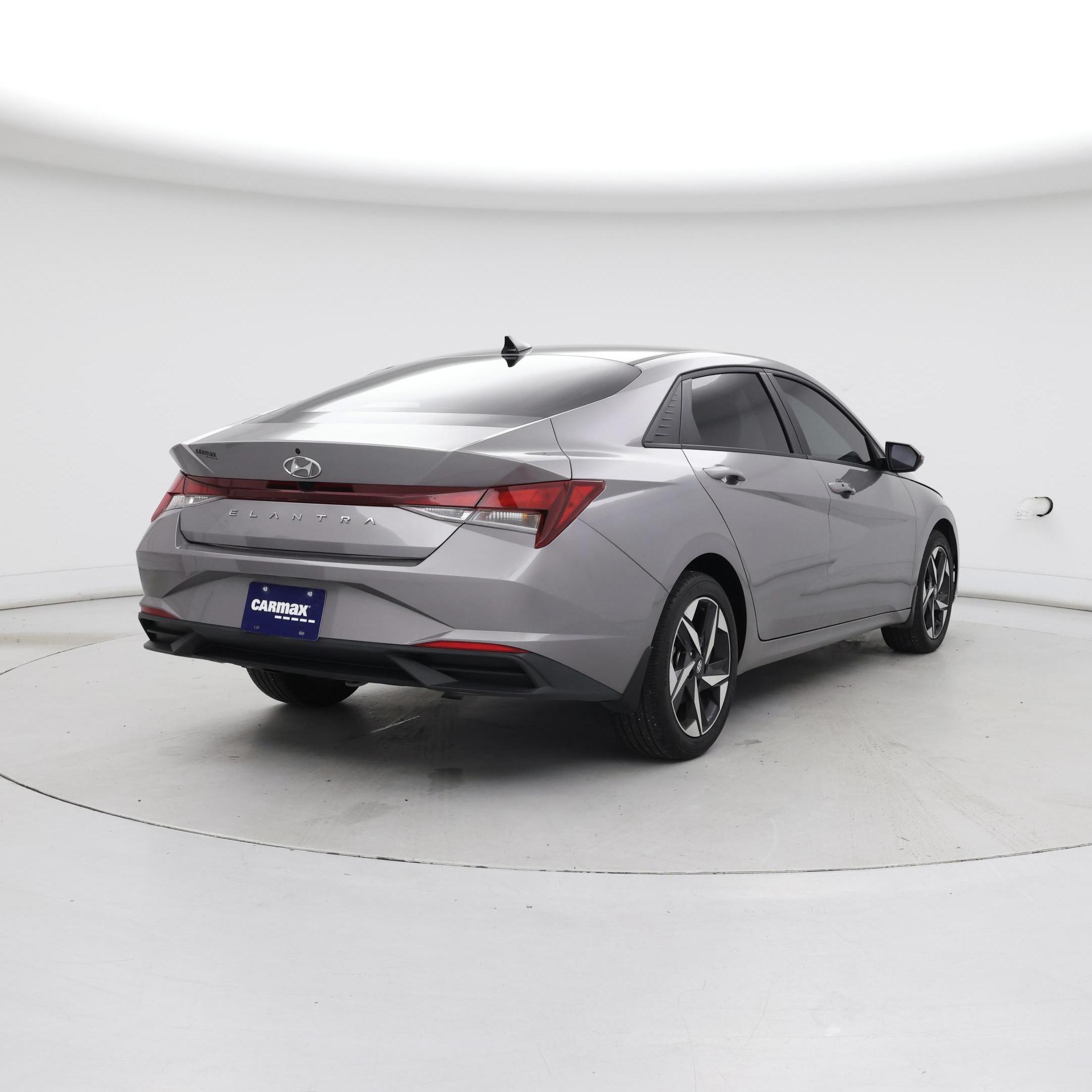 Thumbnail: 2023 Hyundai Elantra - 8