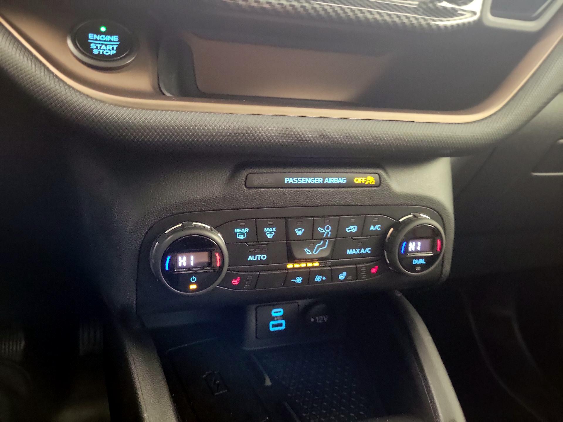 Thumbnail: 2021 Ford Bronco Sport - 15