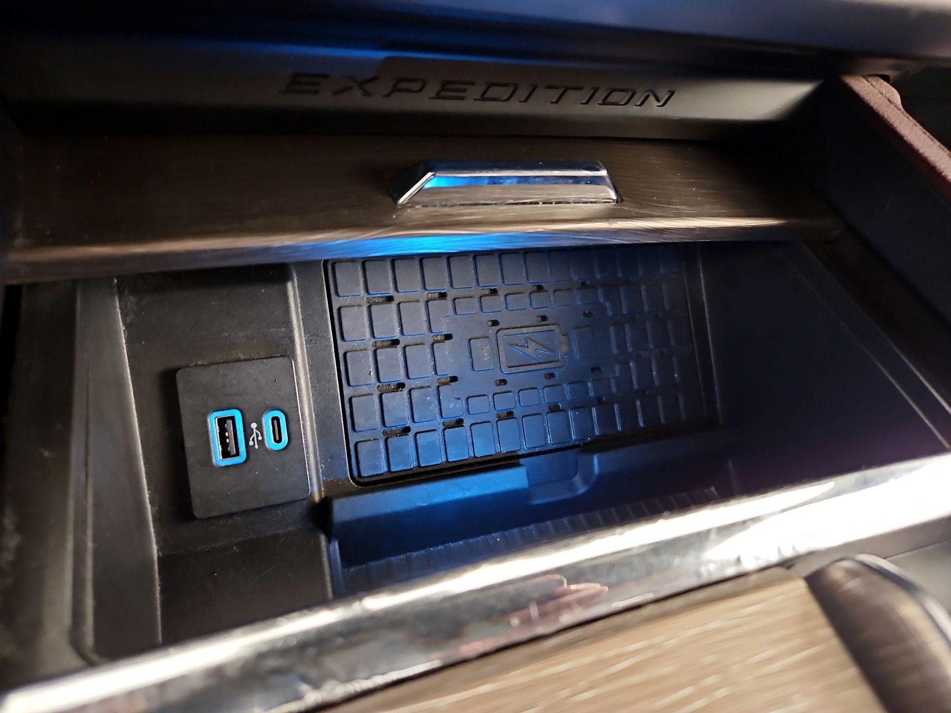 Thumbnail: 2024 Ford Expedition MAX - 19