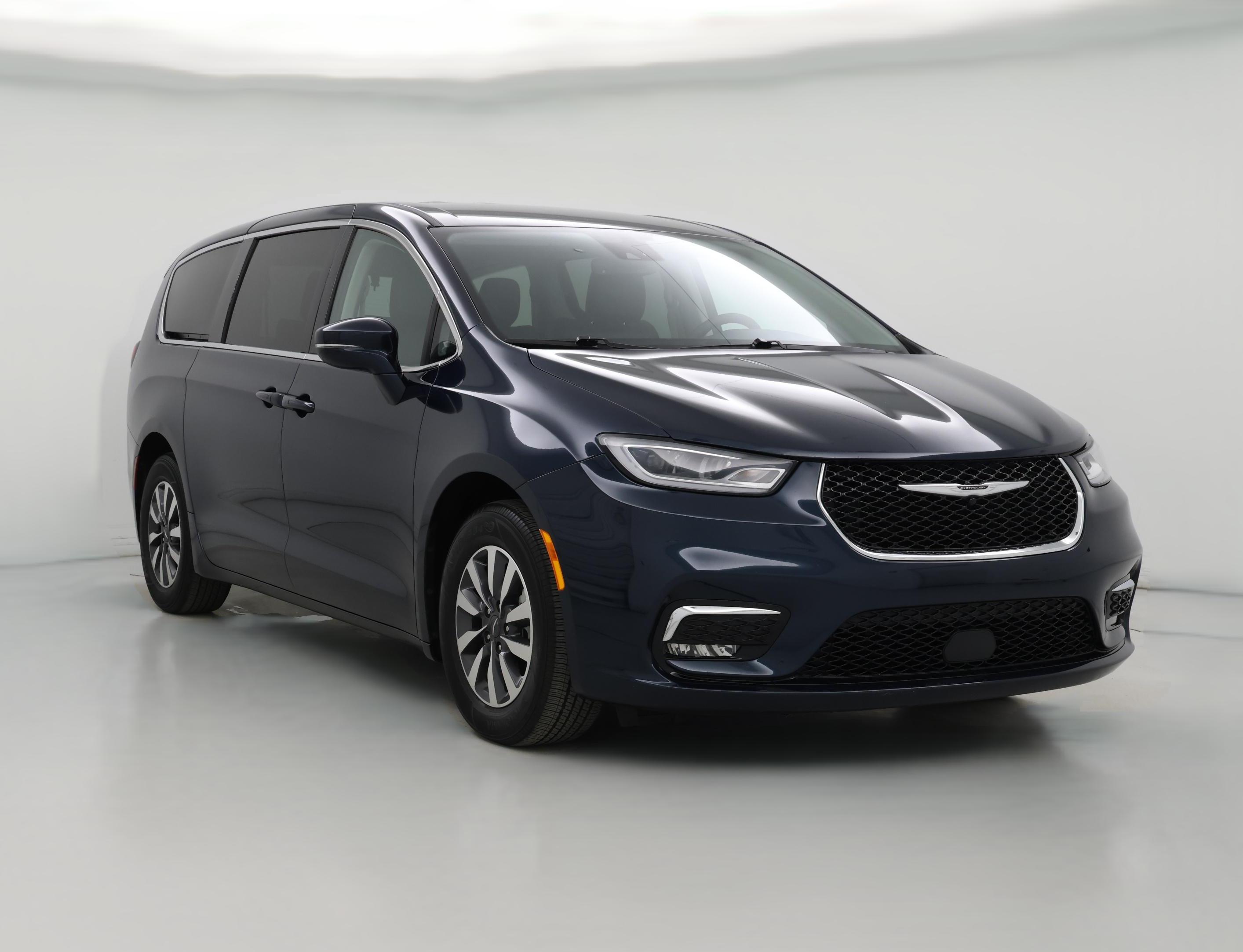Thumbnail: 2022 Chrysler Pacifica - 1