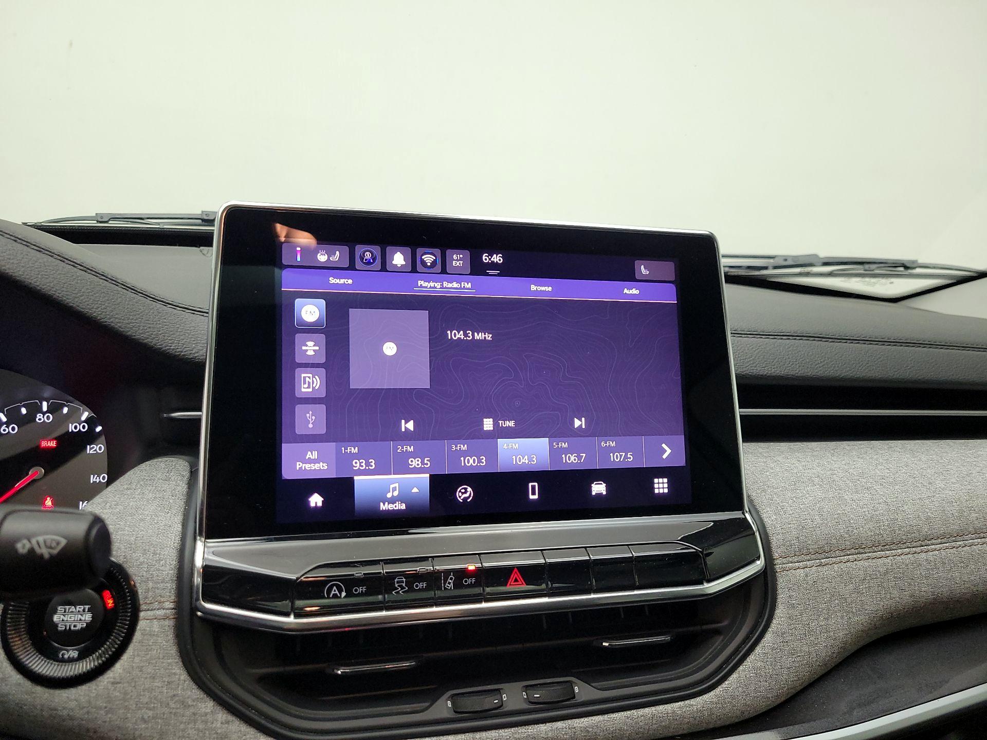 Thumbnail: 2022 Jeep Compass - 15