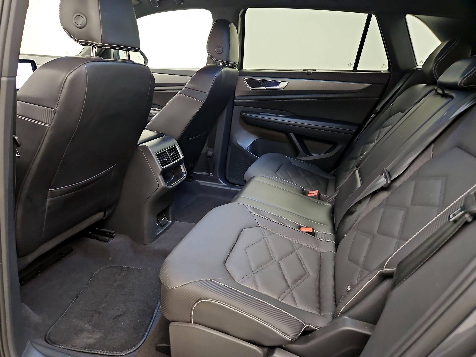 Thumbnail: 2024 Volkswagen Atlas - 19