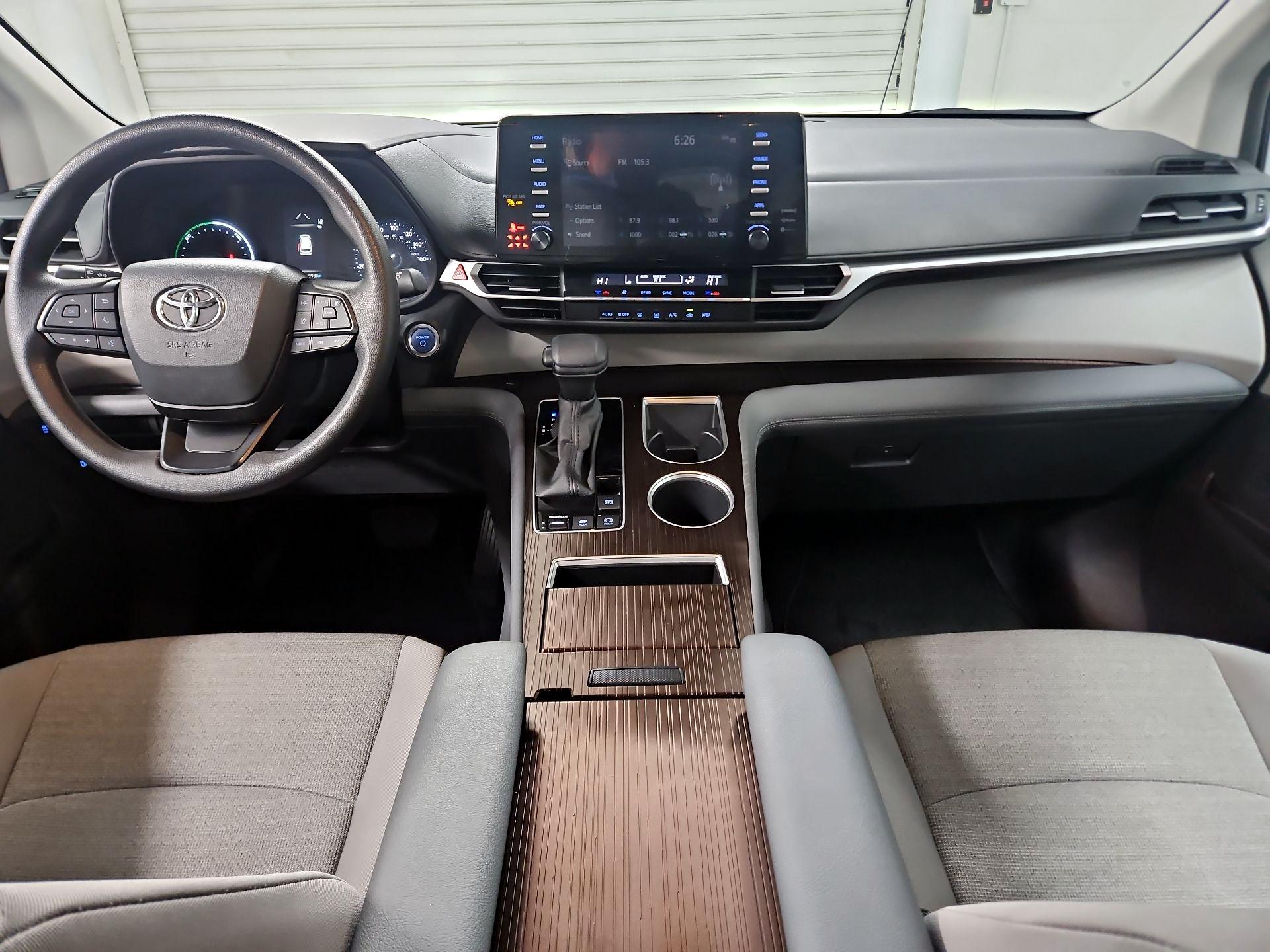 Thumbnail: 2024 Toyota Sienna - 9