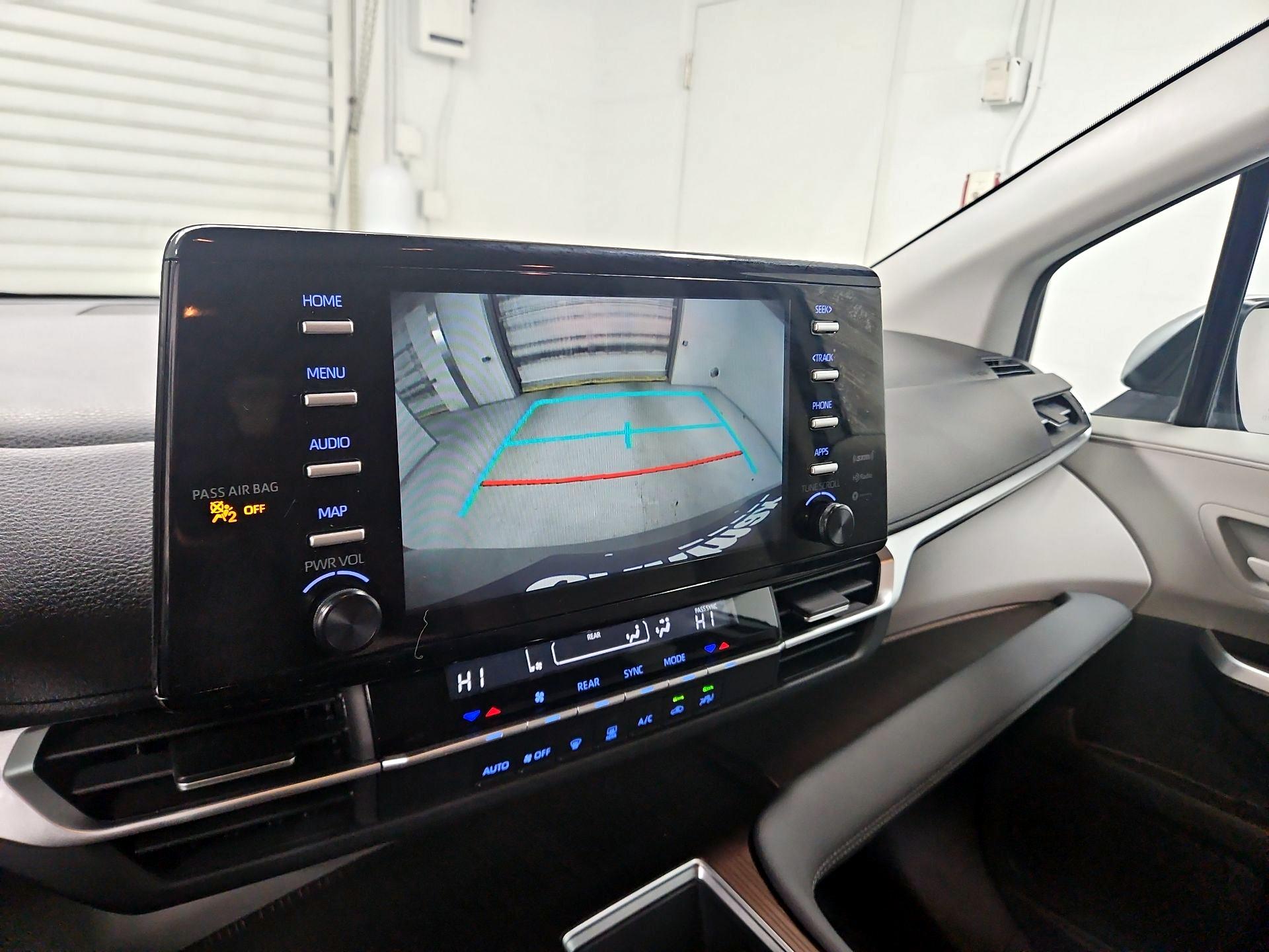 Thumbnail: 2024 Toyota Sienna - 14