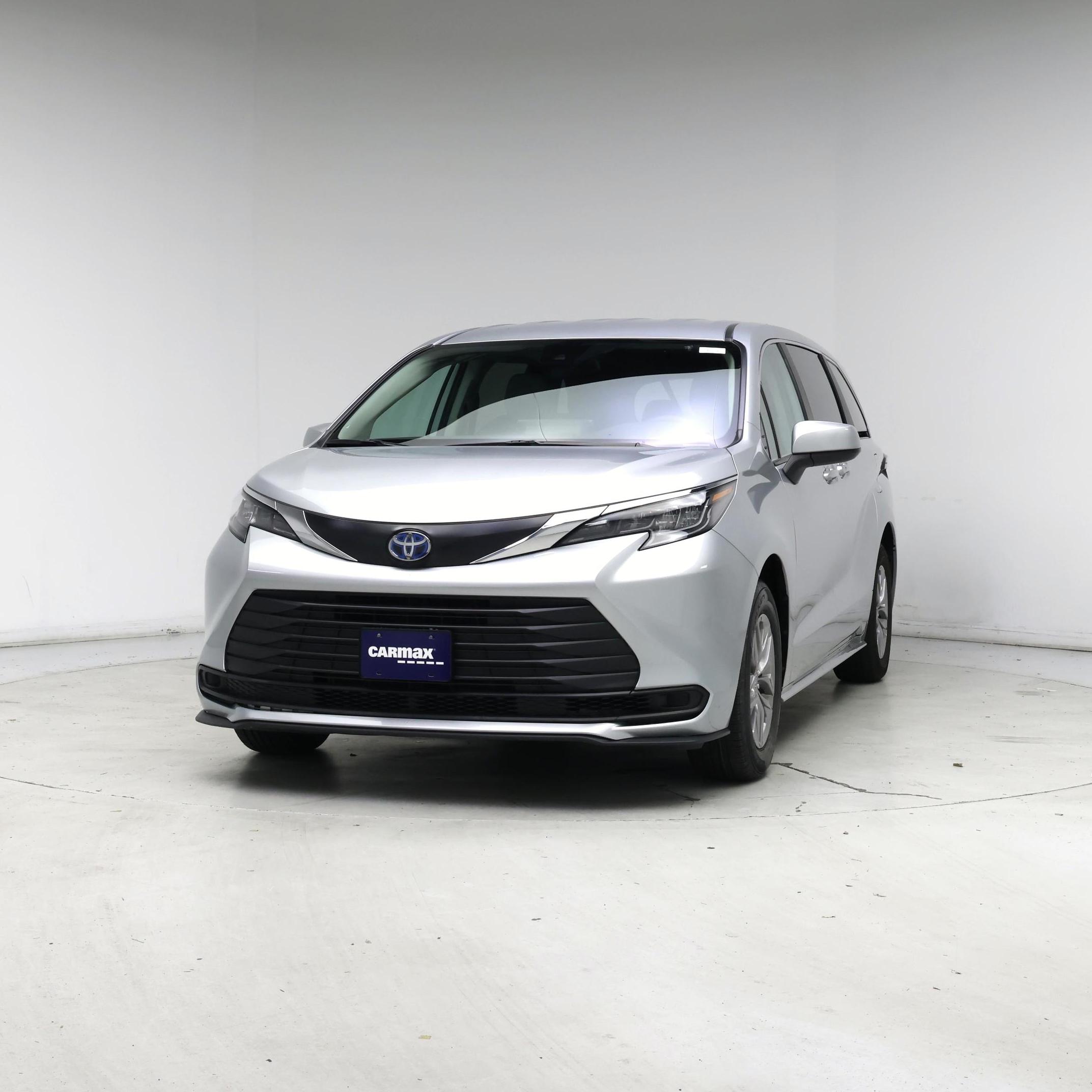 Thumbnail: 2024 Toyota Sienna - 4