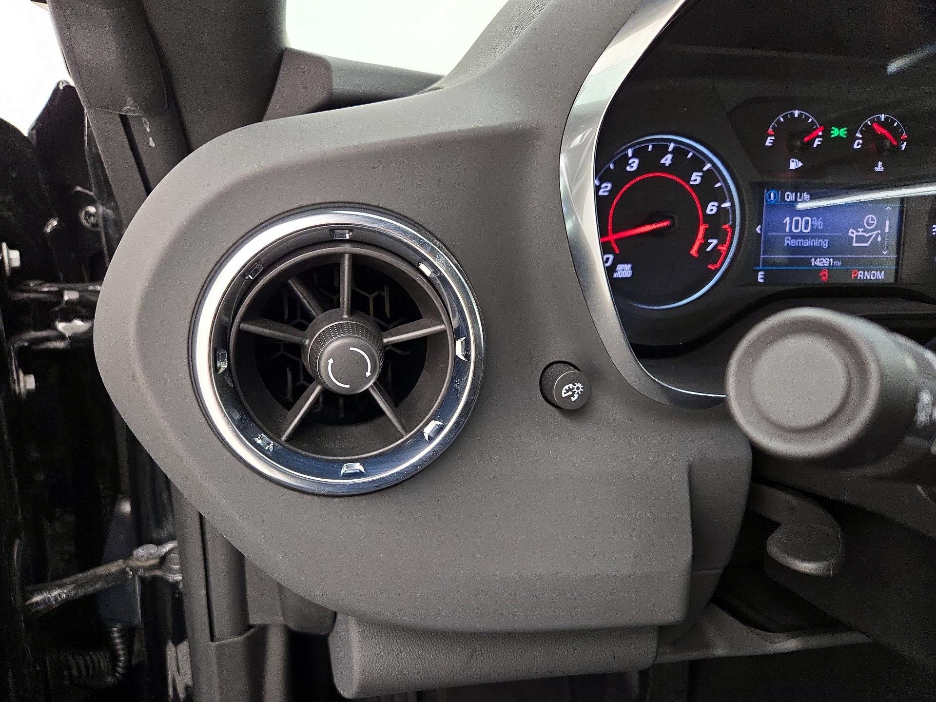 Thumbnail: 2022 Chevrolet Camaro - 13