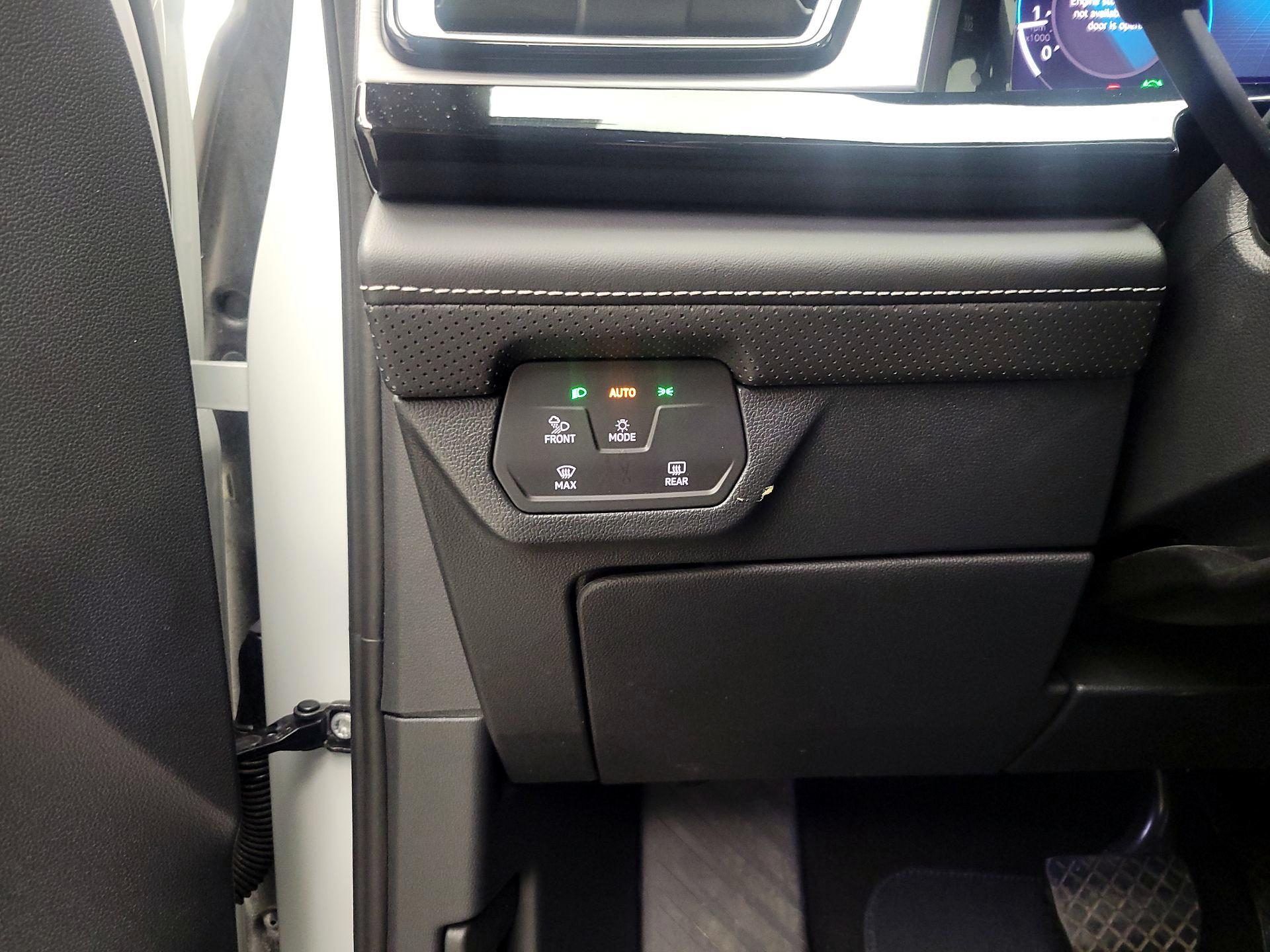 Thumbnail: 2025 Volkswagen Atlas - 13