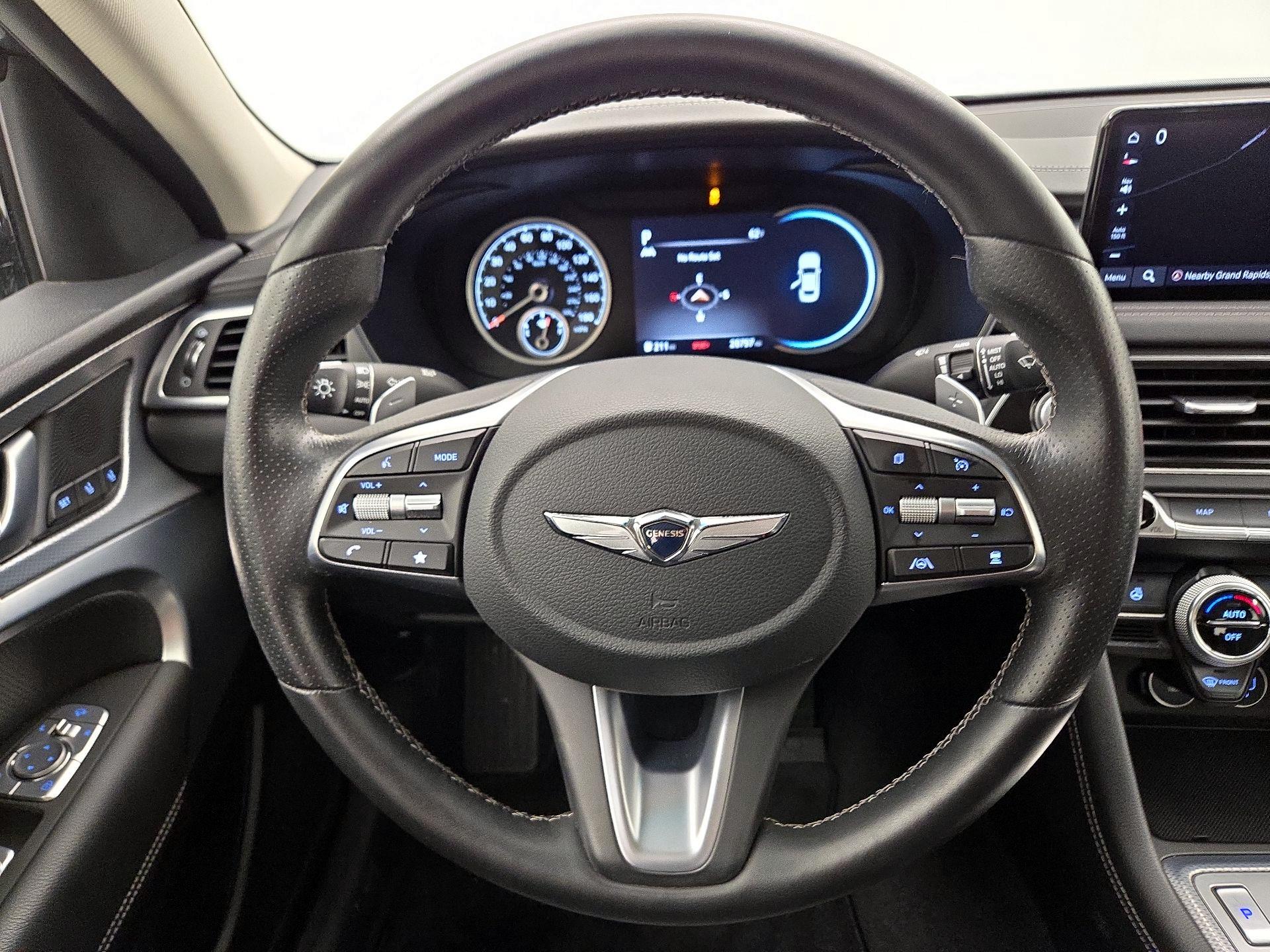 Thumbnail: 2022 Genesis G70 - 10