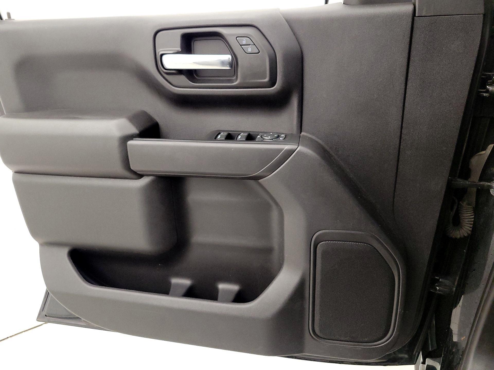 Thumbnail: 2023 Chevrolet Silverado 1500 - 12