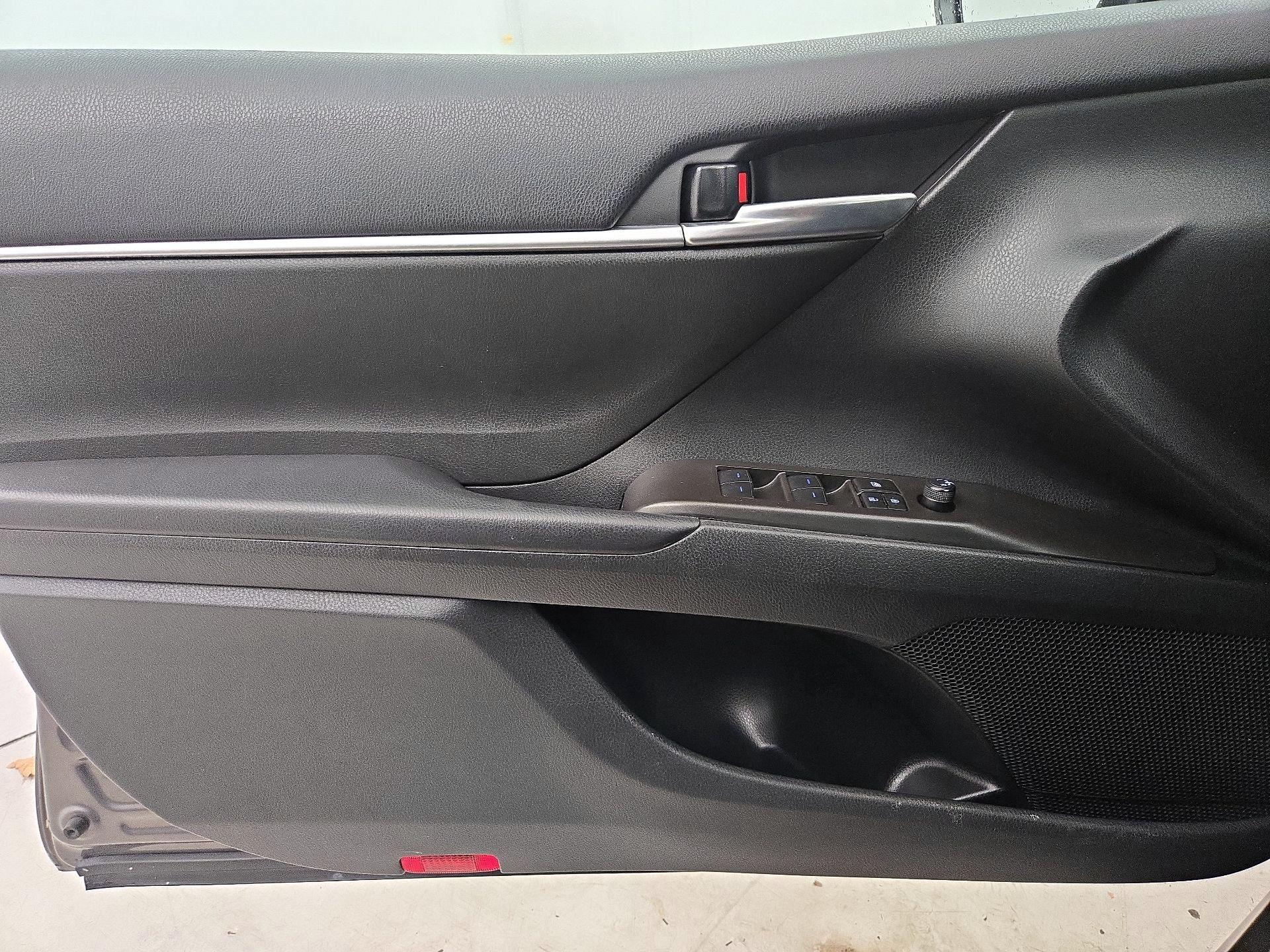 Thumbnail: 2023 Toyota Camry - 12