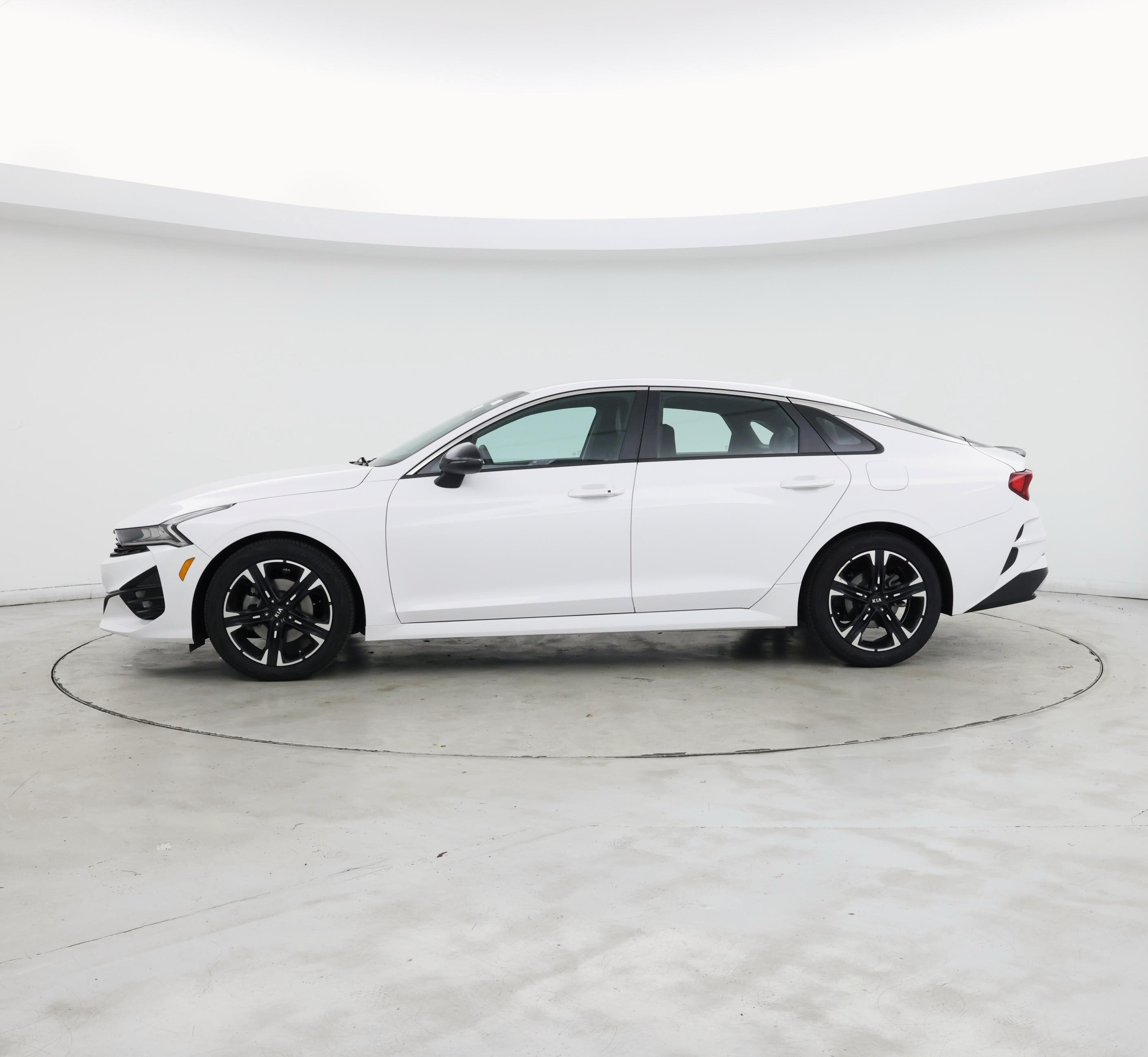 Thumbnail: 2021 Kia K5 - 3