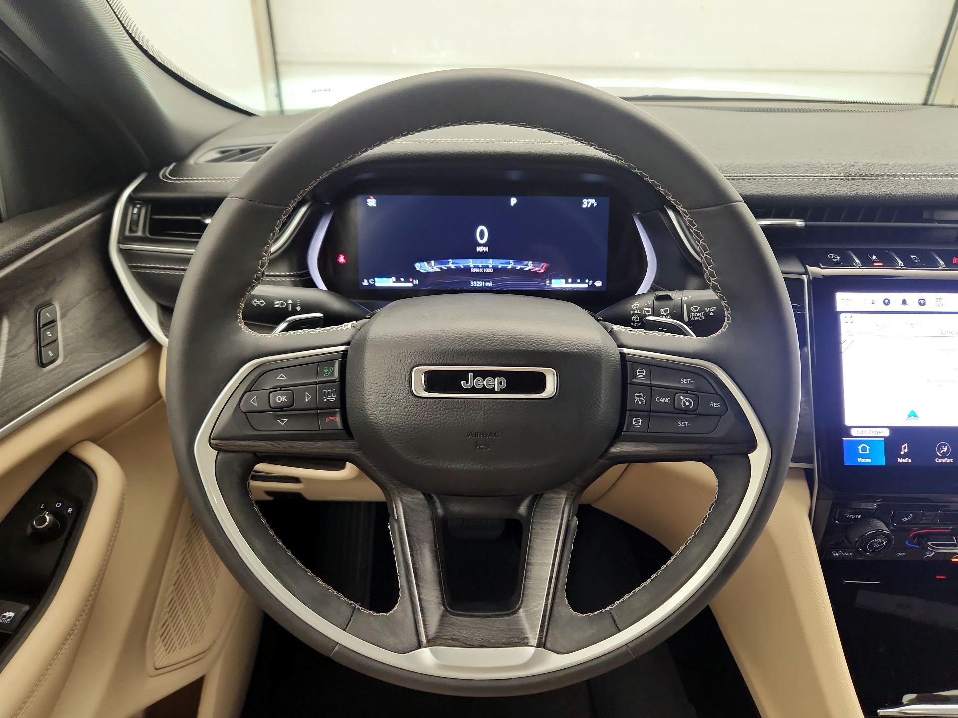 Thumbnail: 2023 Jeep Grand Cherokee - 10