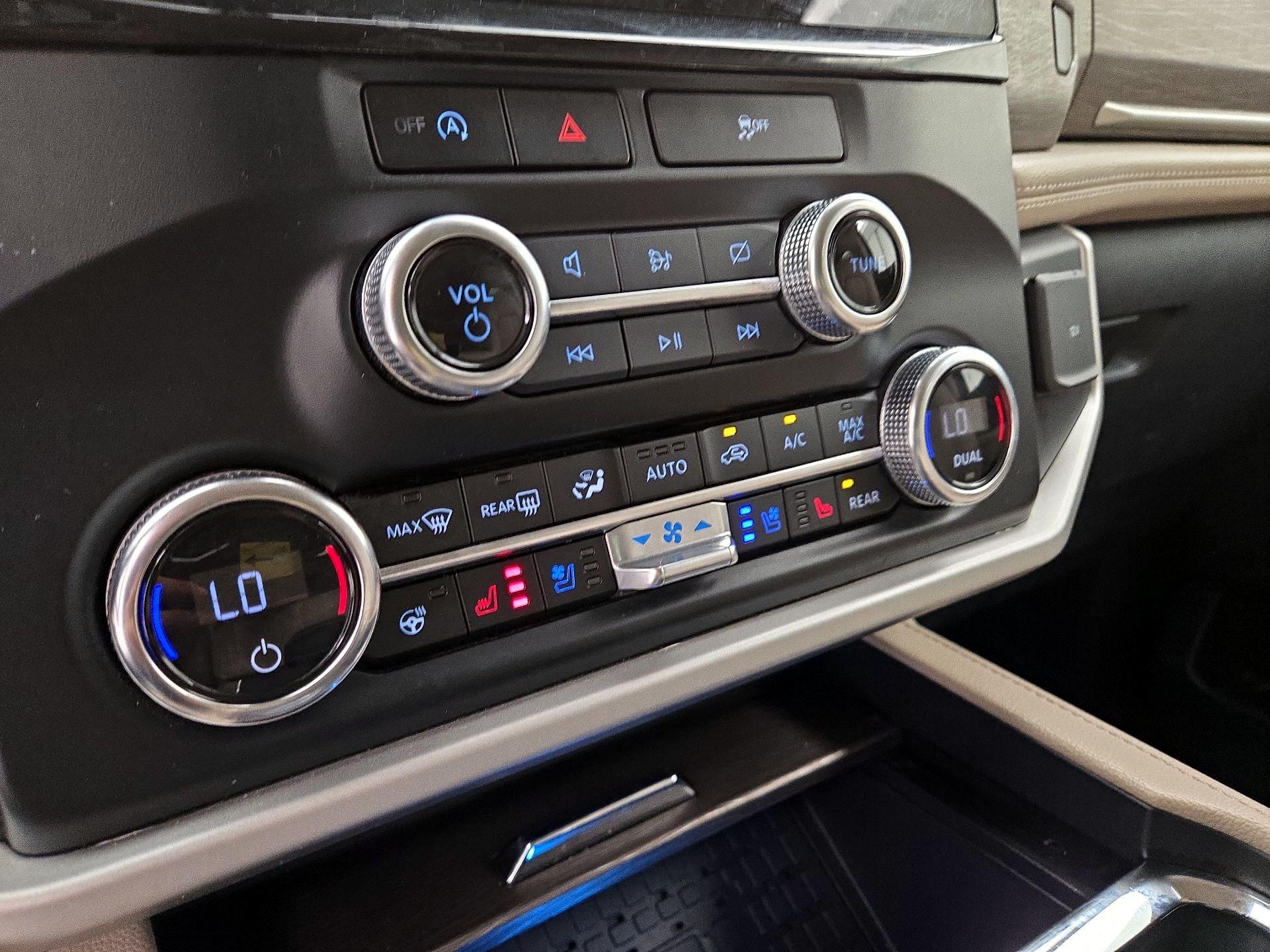 Thumbnail: 2023 Ford Expedition - 17