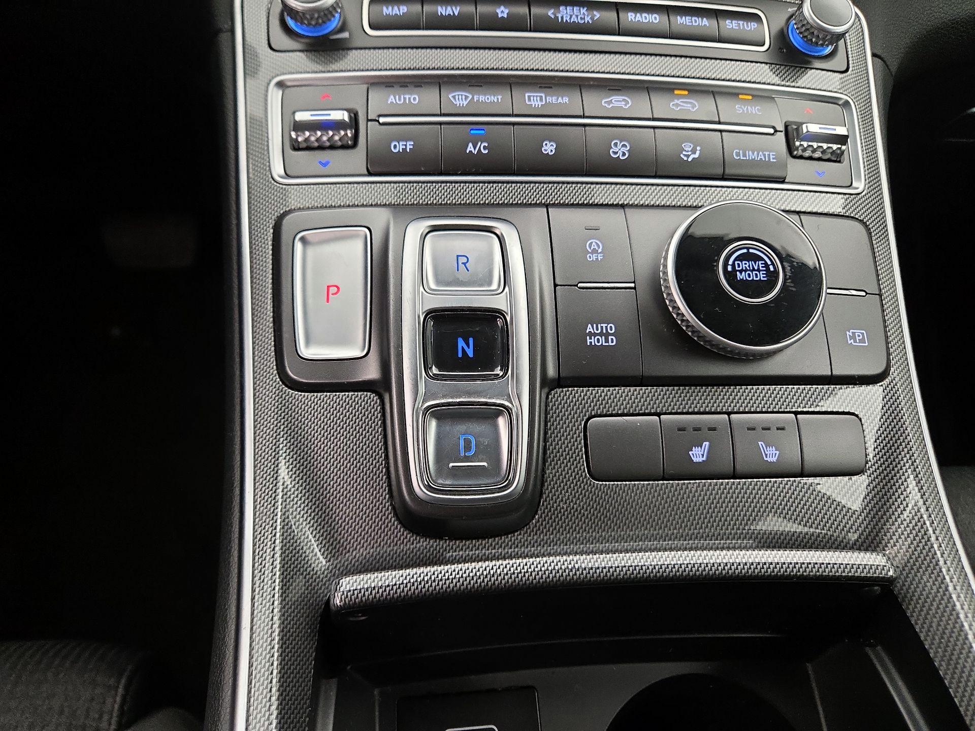 Thumbnail: 2023 Hyundai Santa Fe - 16